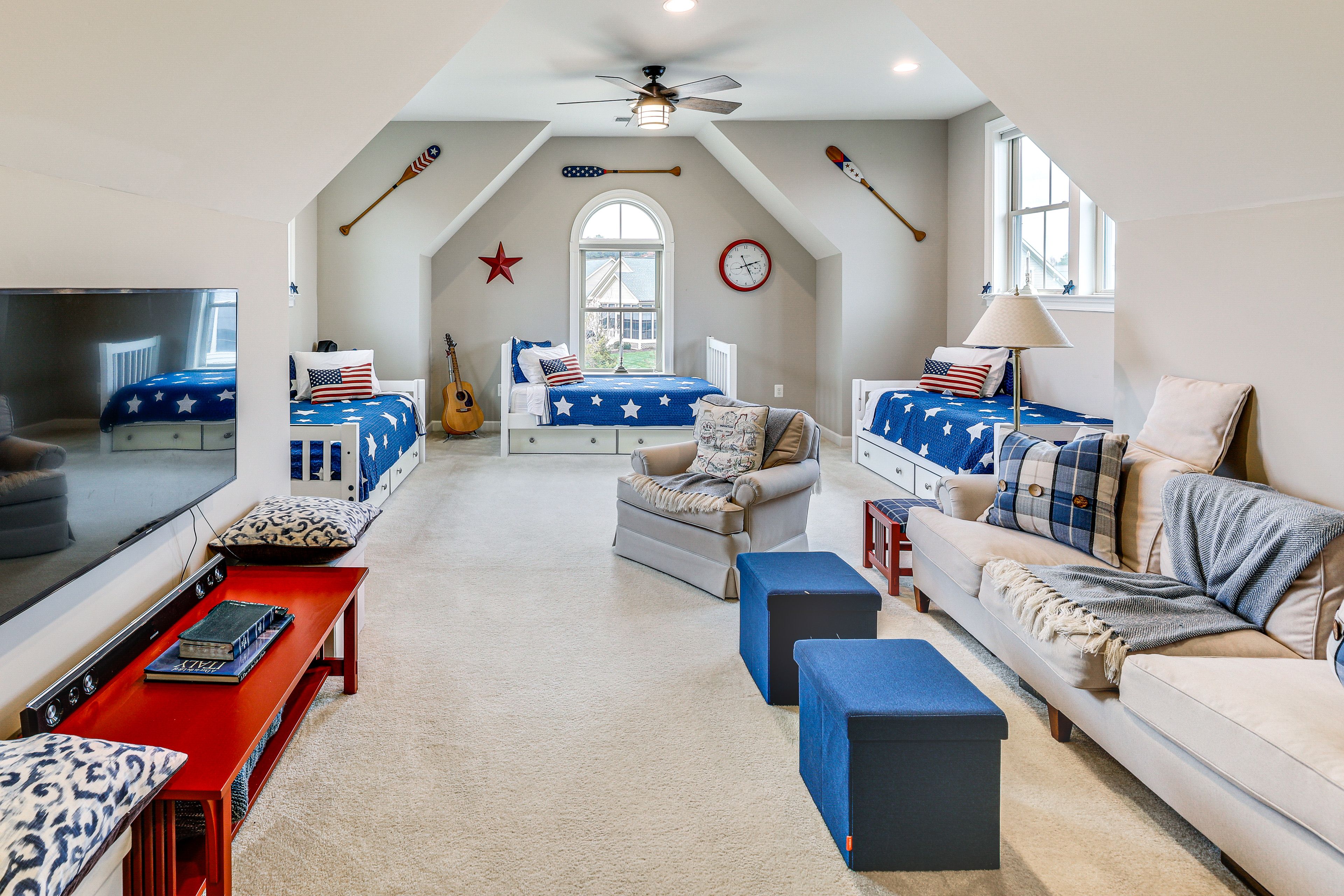 Bedroom 5 | 2nd Floor | 3 Twin Beds | Smart TV