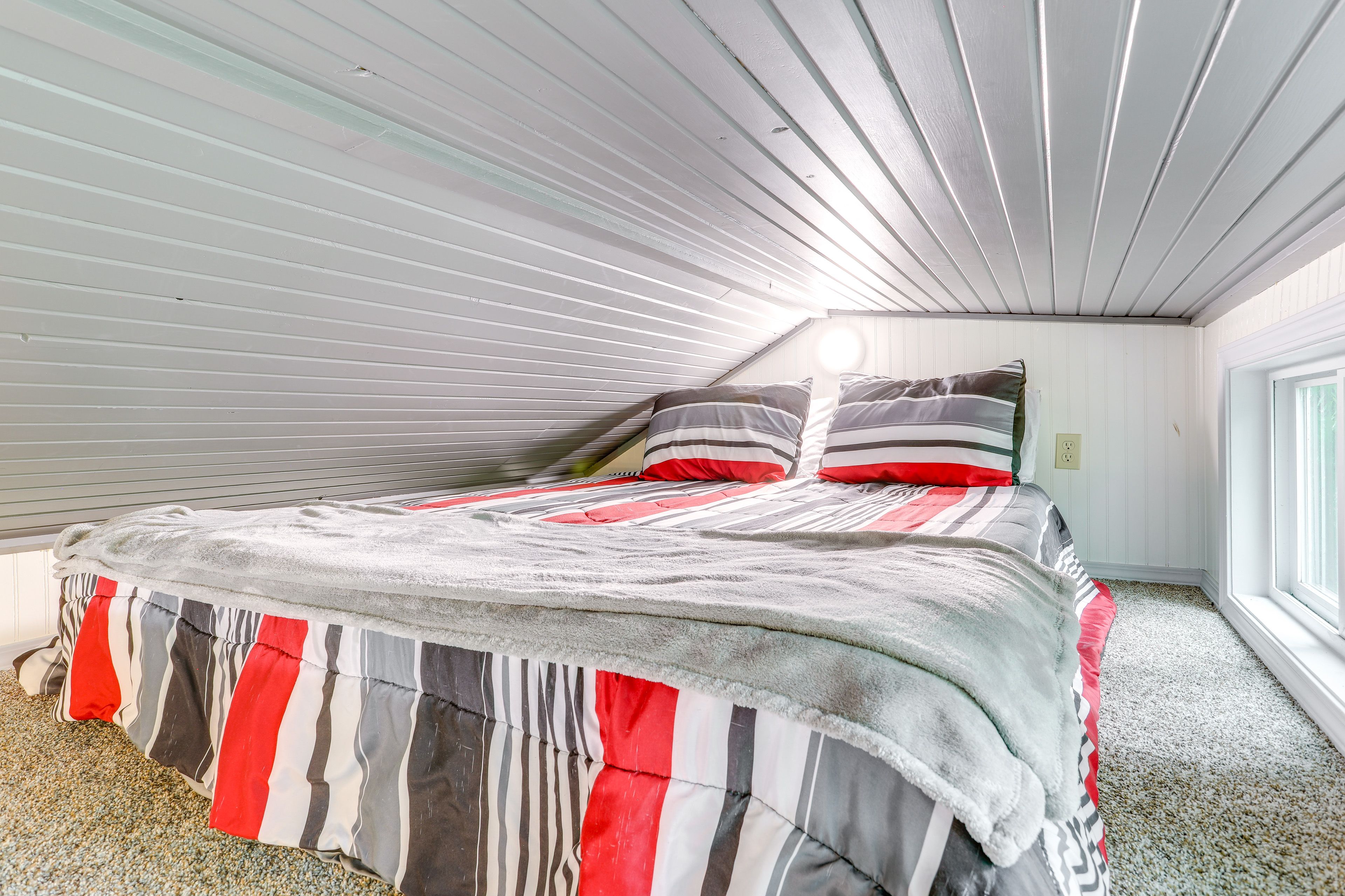 Loft 1 | Full Bed | Upper Level