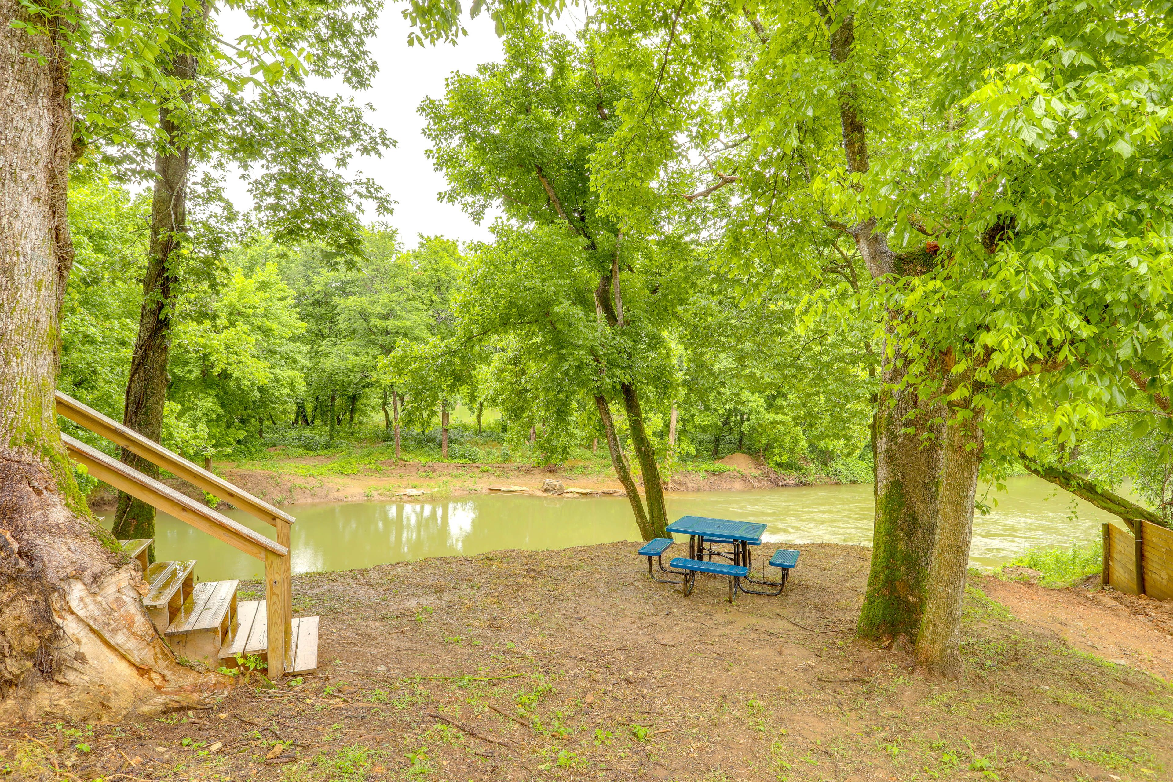 Private Picnic Table