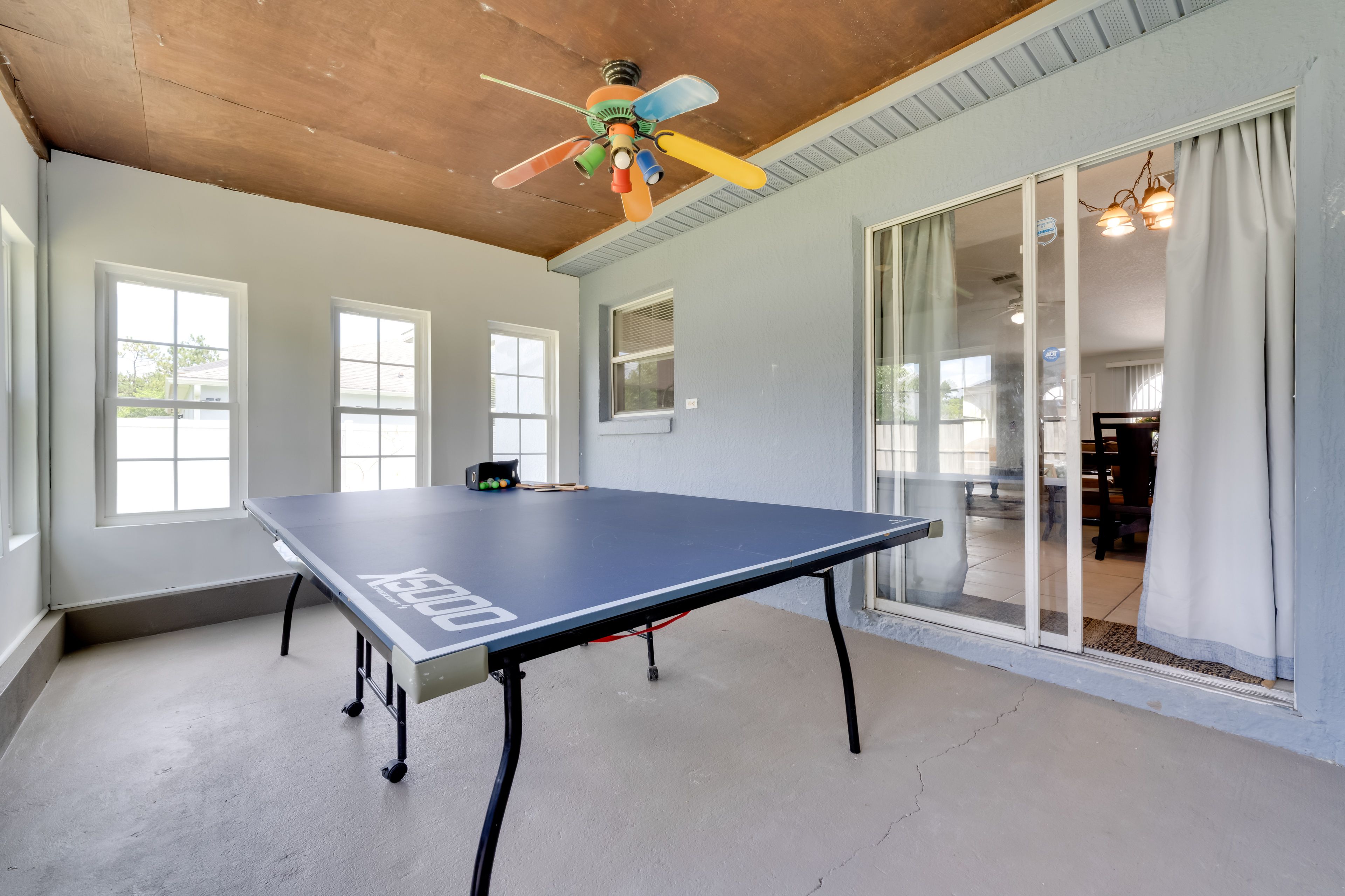 Game Room | Ping-Pong Table