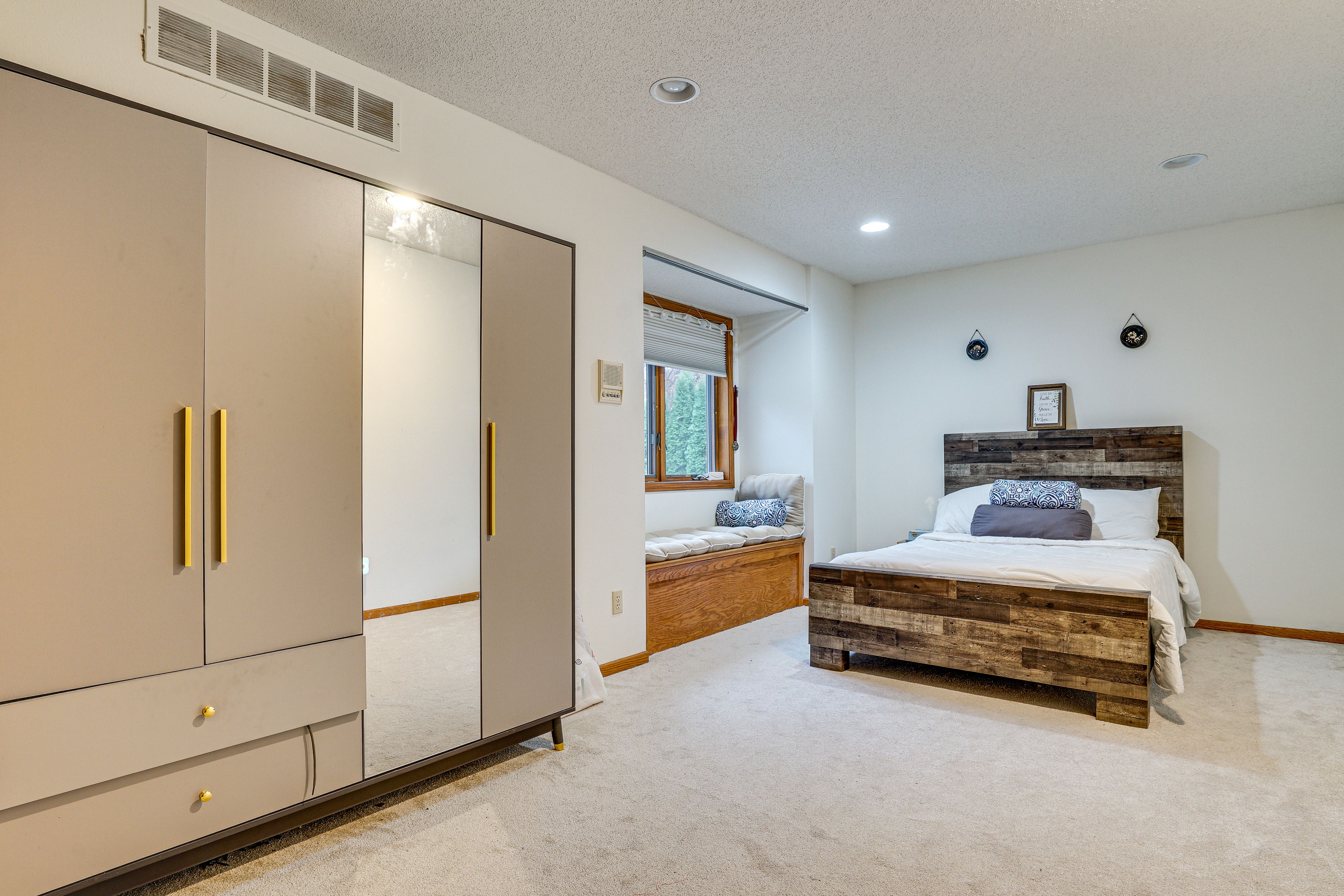 Bedroom 4 | Full Bed | 2nd Floor