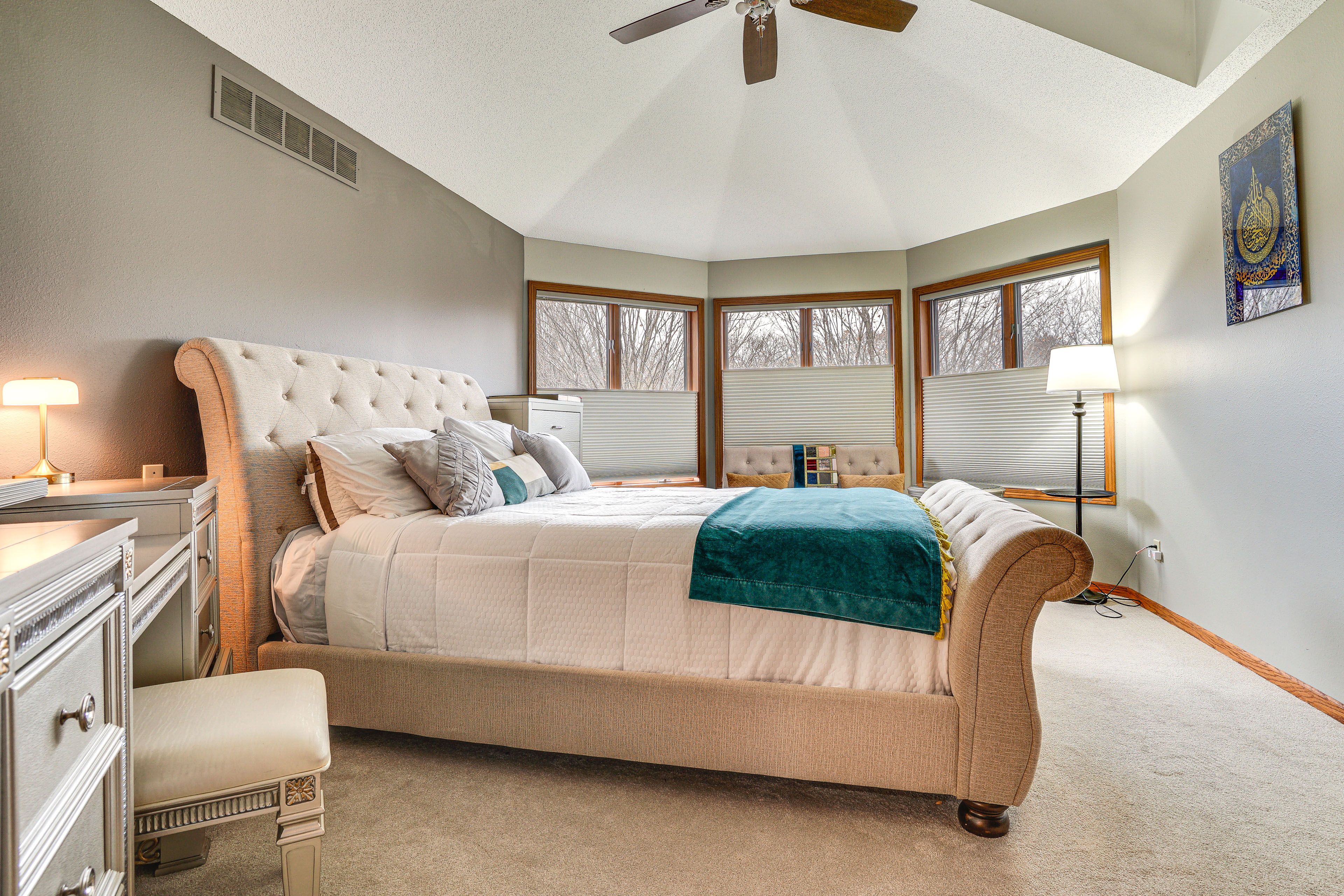 Bedroom 1 | Queen Bed | 2nd Floor