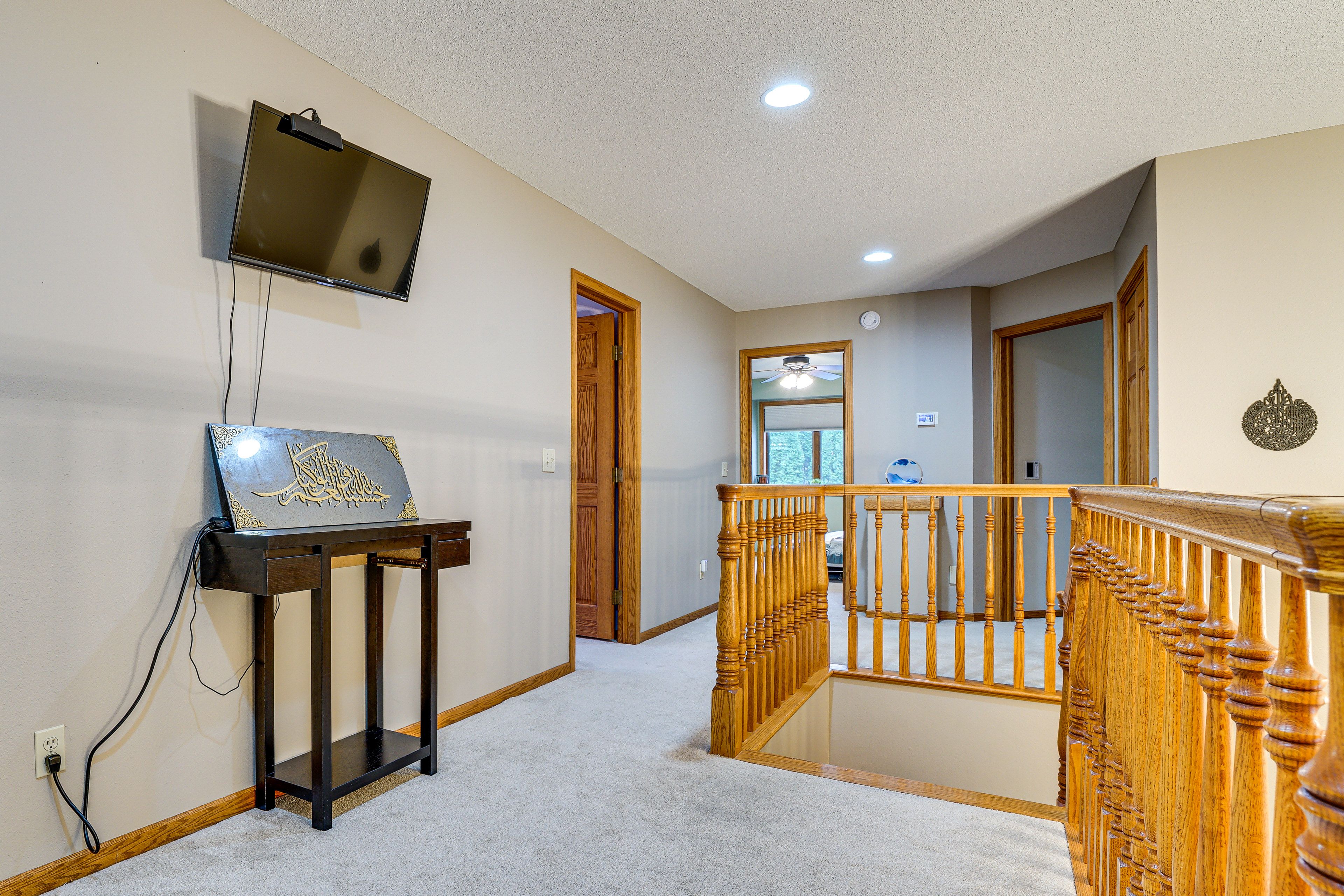 2nd Floor Access | Loft | TV