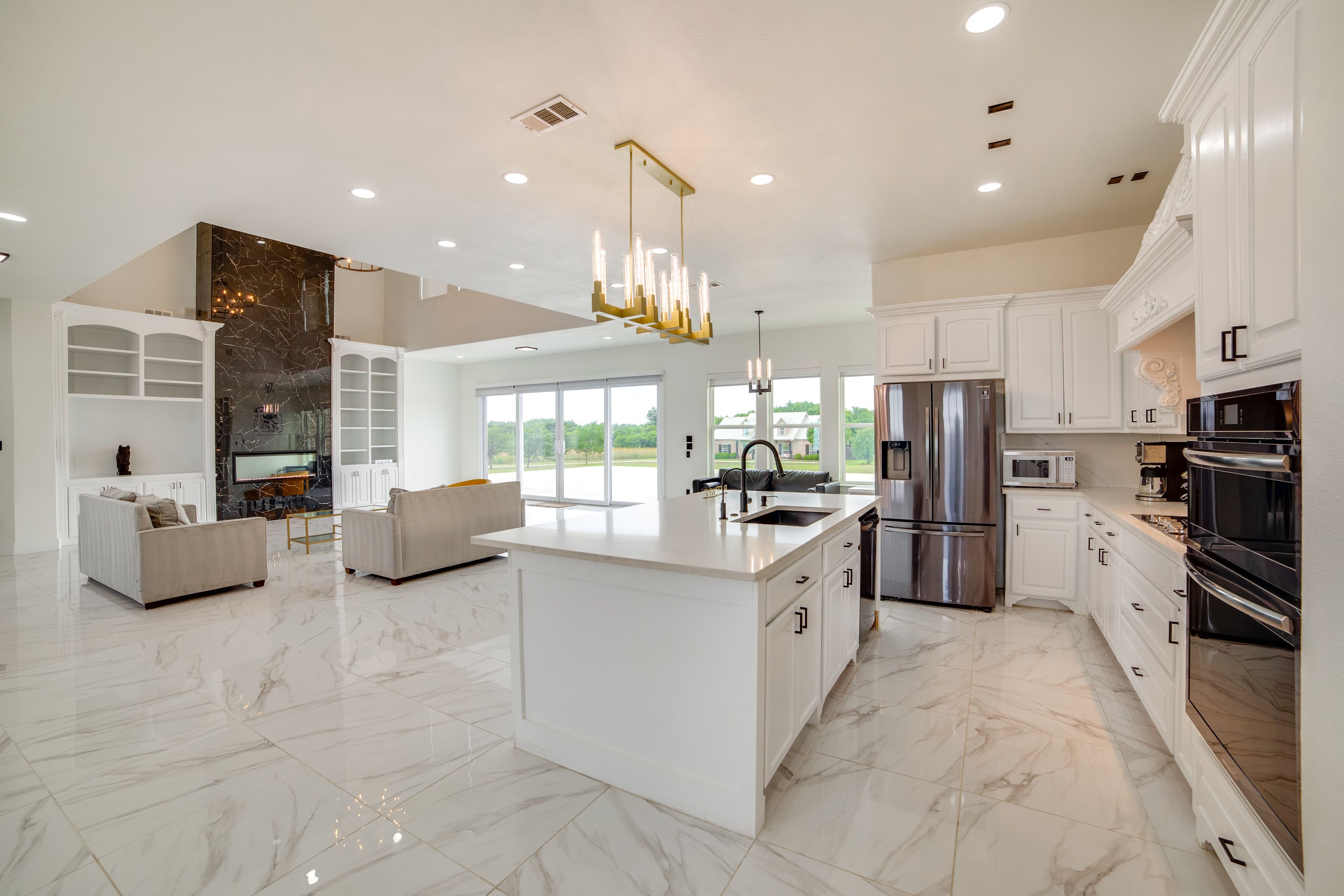 Kitchen | Coffee Maker | 1st Floor