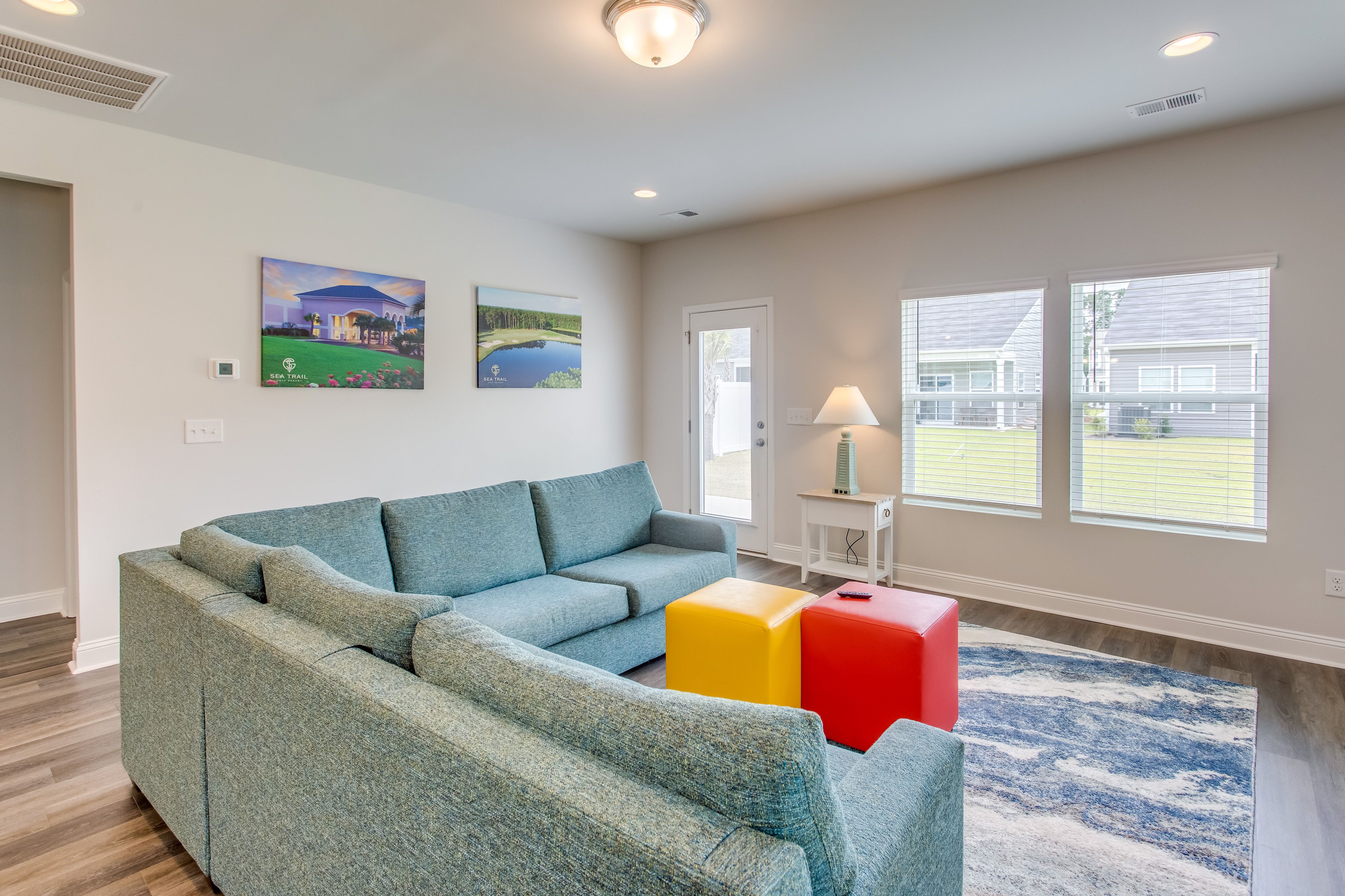 Living Room | Smart TV