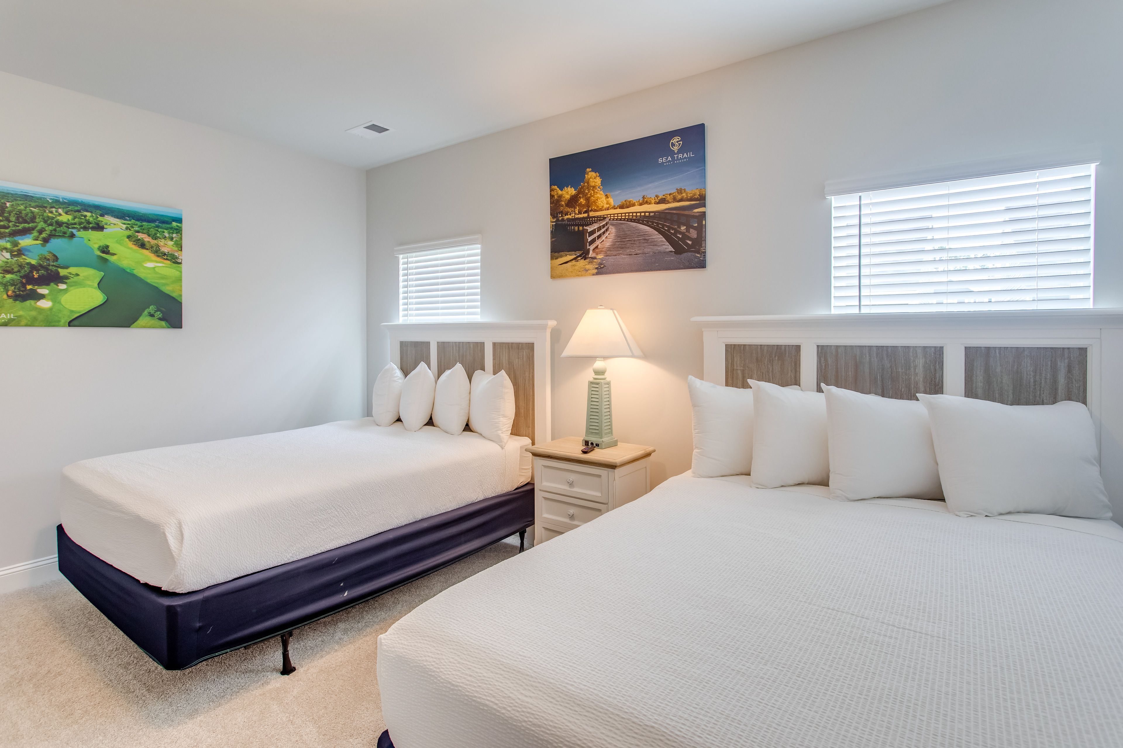Bedroom 2 | Queen Bed | Full Bed | Smart TV | En-Suite Bathroom