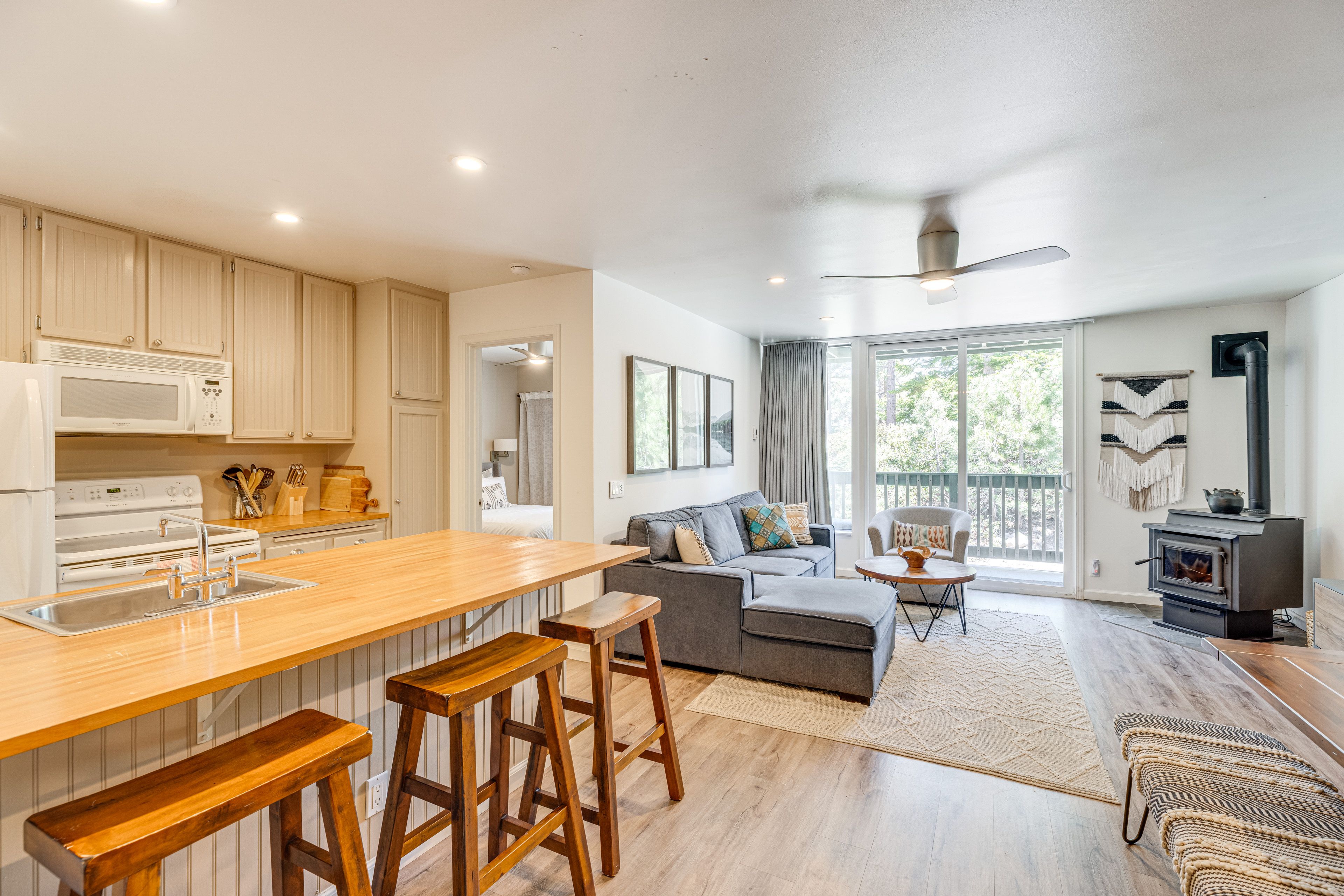 Breakfast Bar