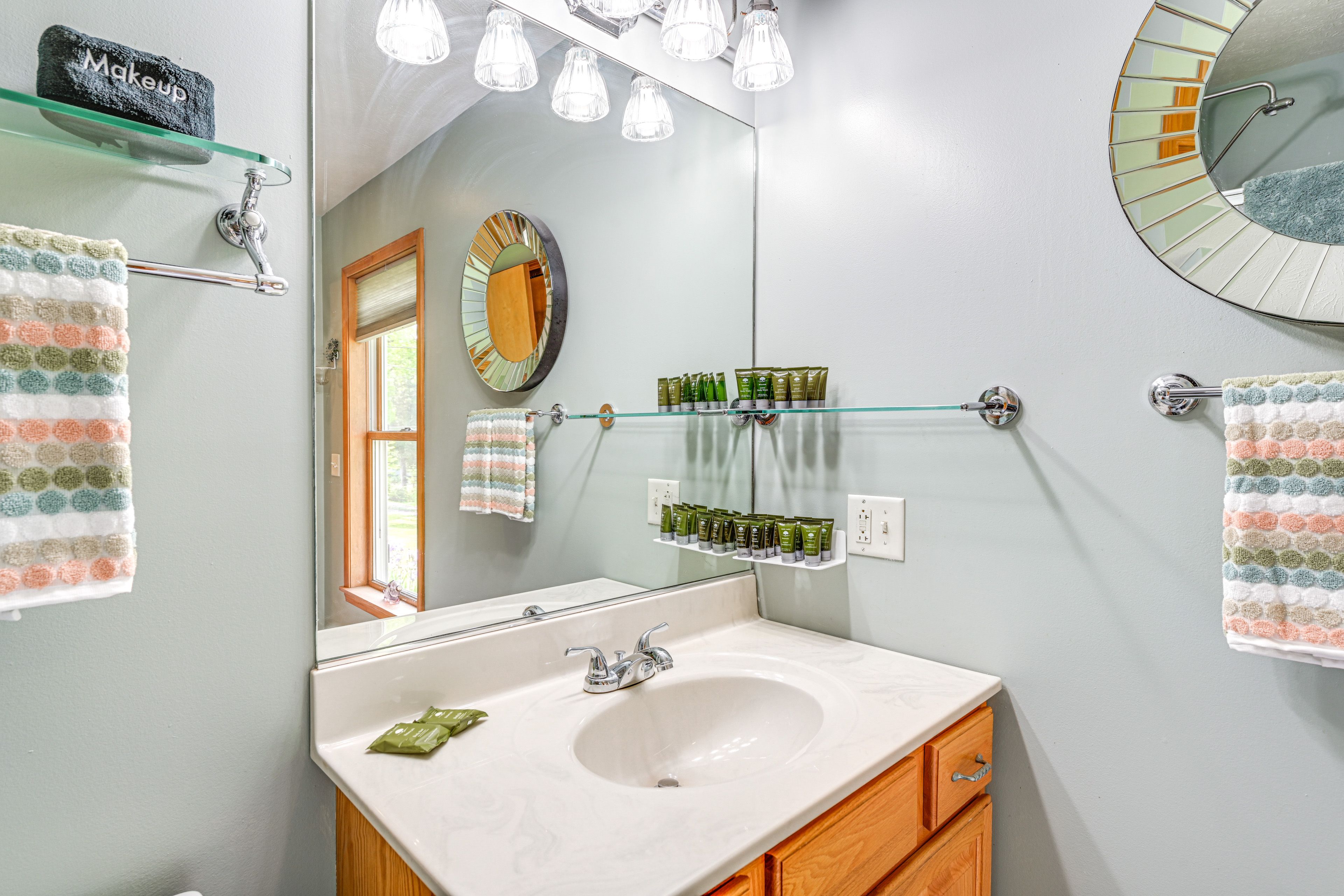 Bathroom | Towels Provided