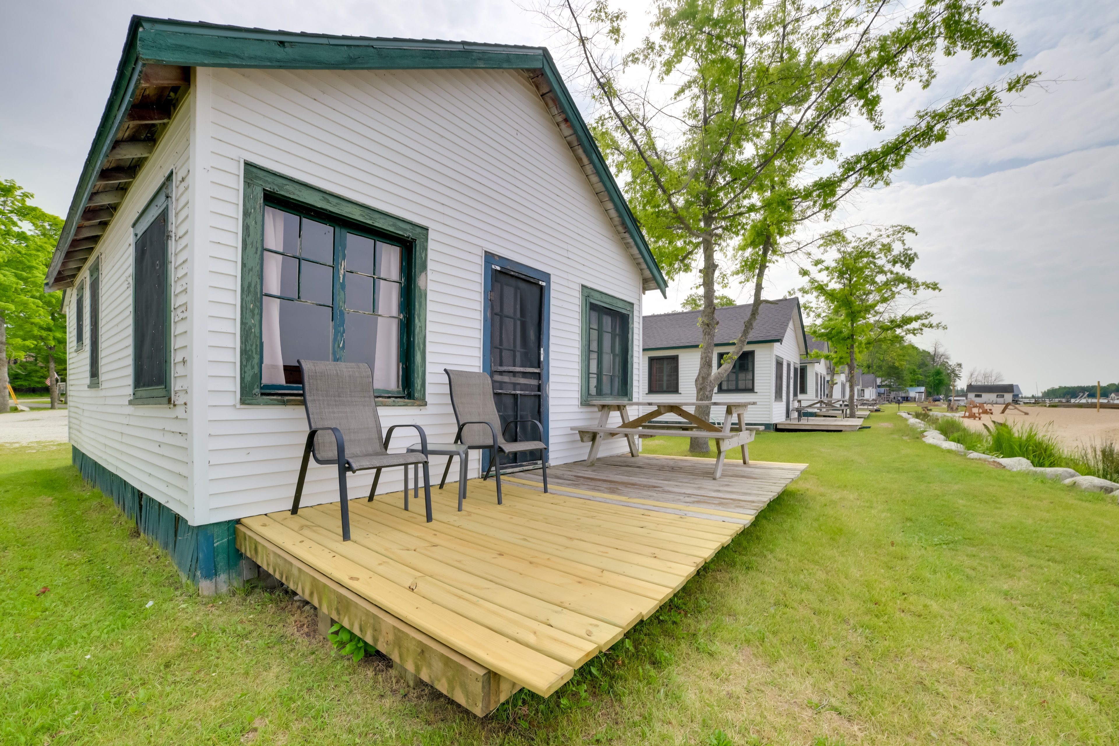 Property Exterior | Single-Story Cabin