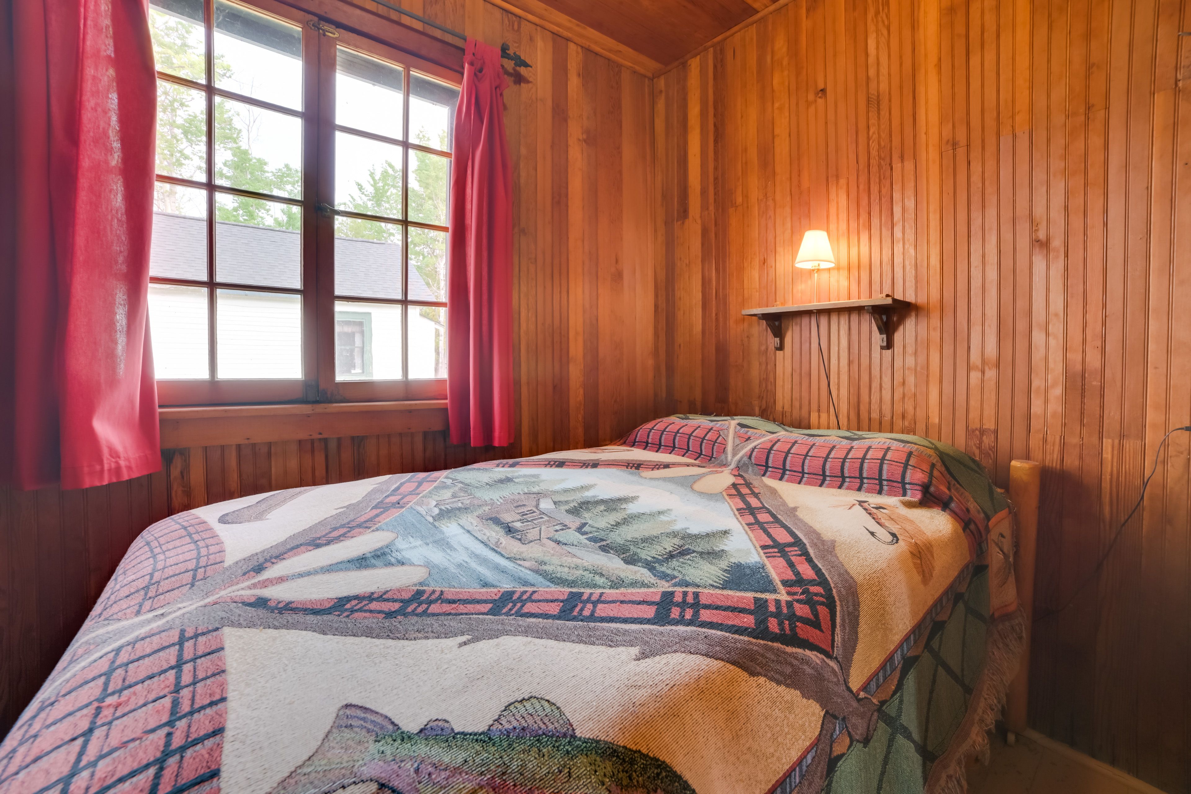 Bedroom 1 | Full Bed | Linens Provided