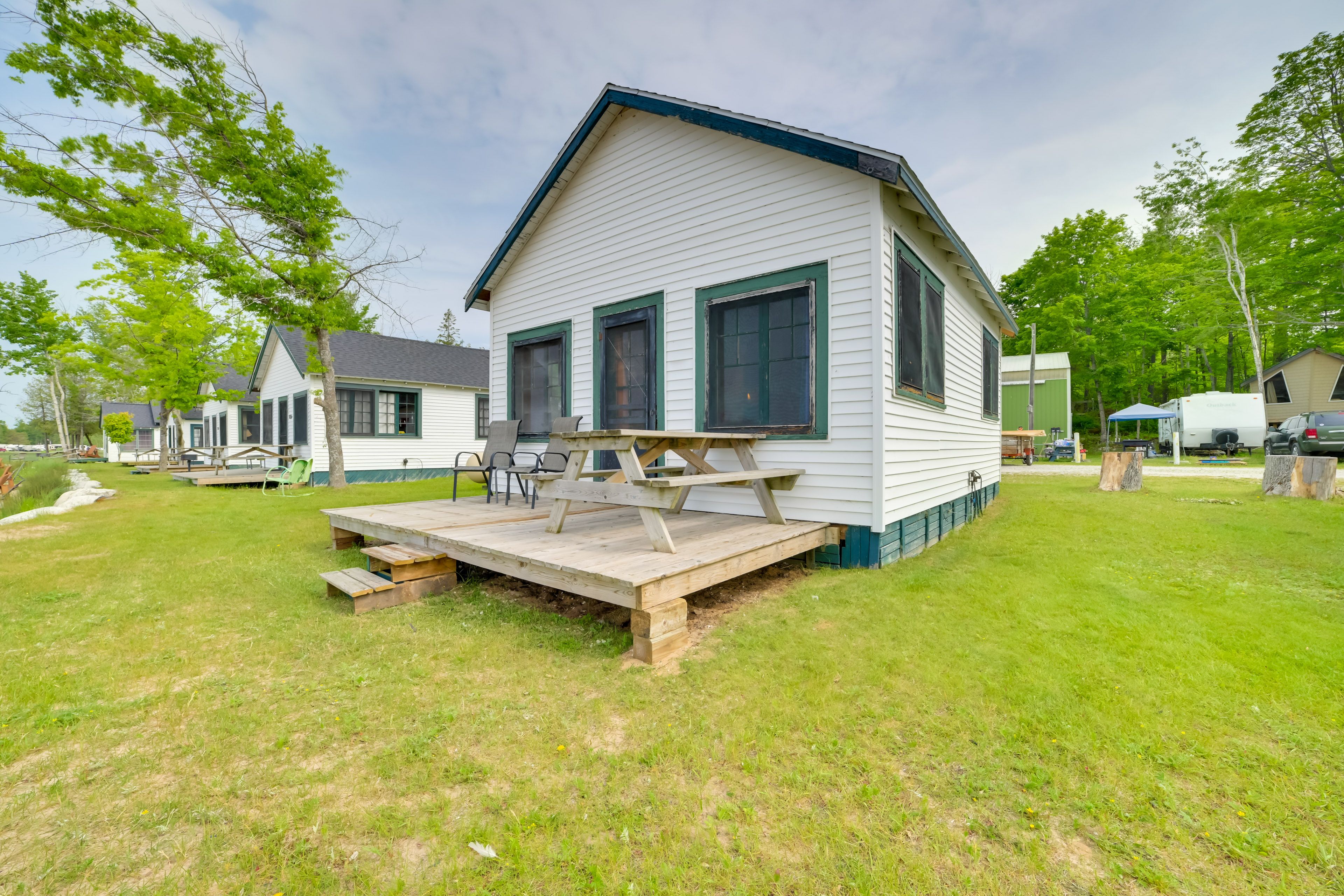 Property Exterior | Single-Story Cabin