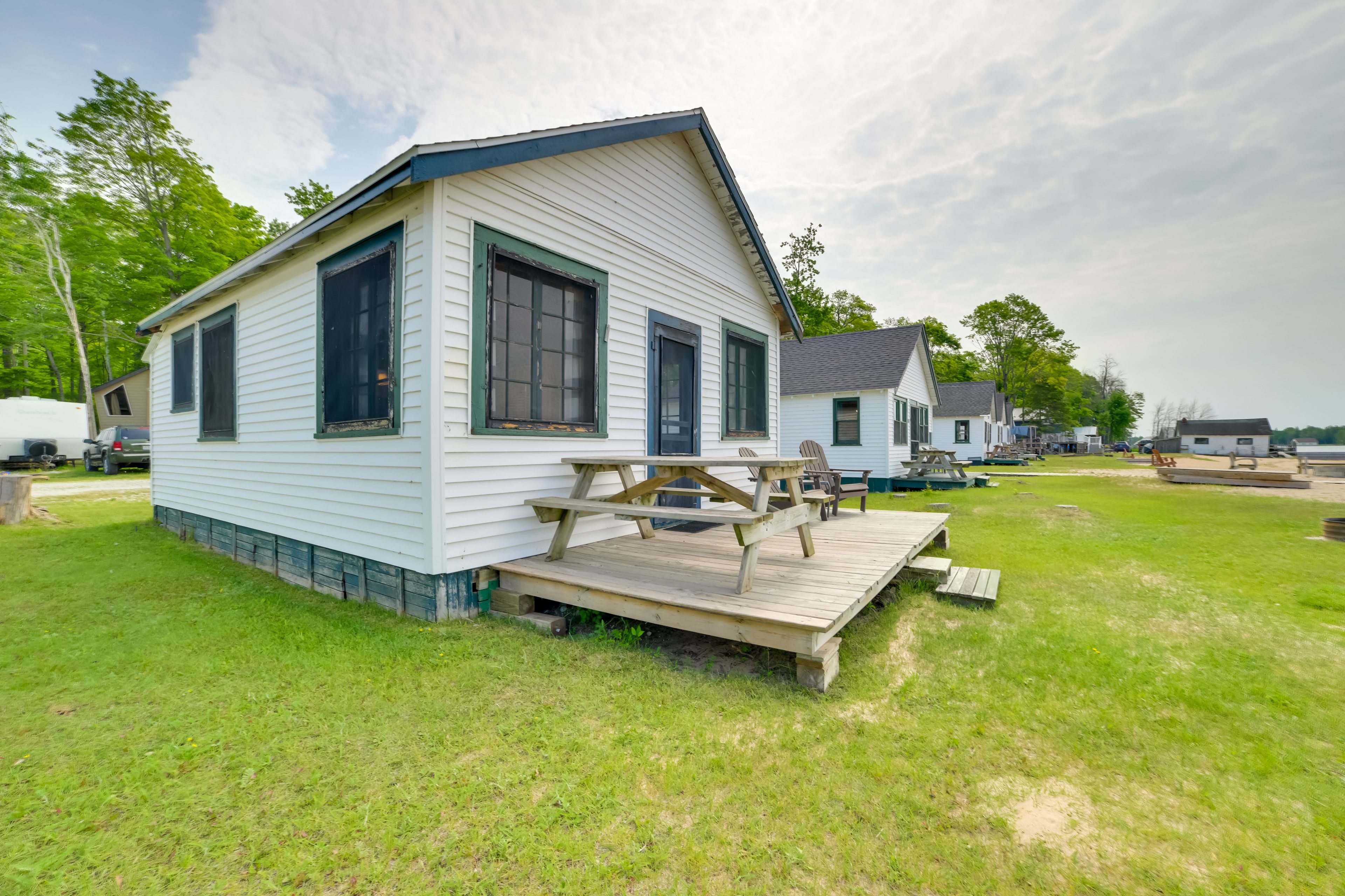 Private Deck | Fire Pit & Charcoal Grill
