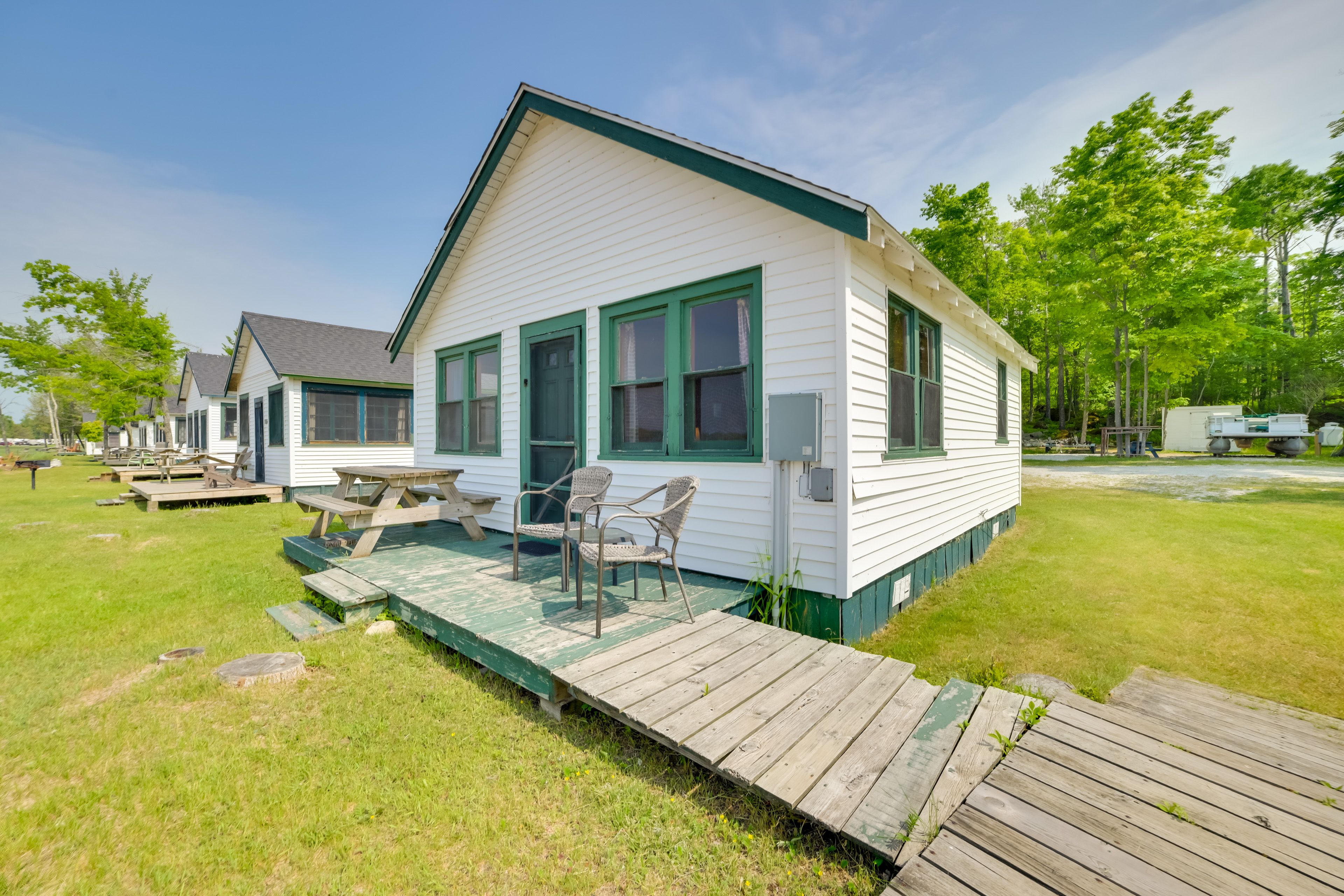 Deck | Picnic Table