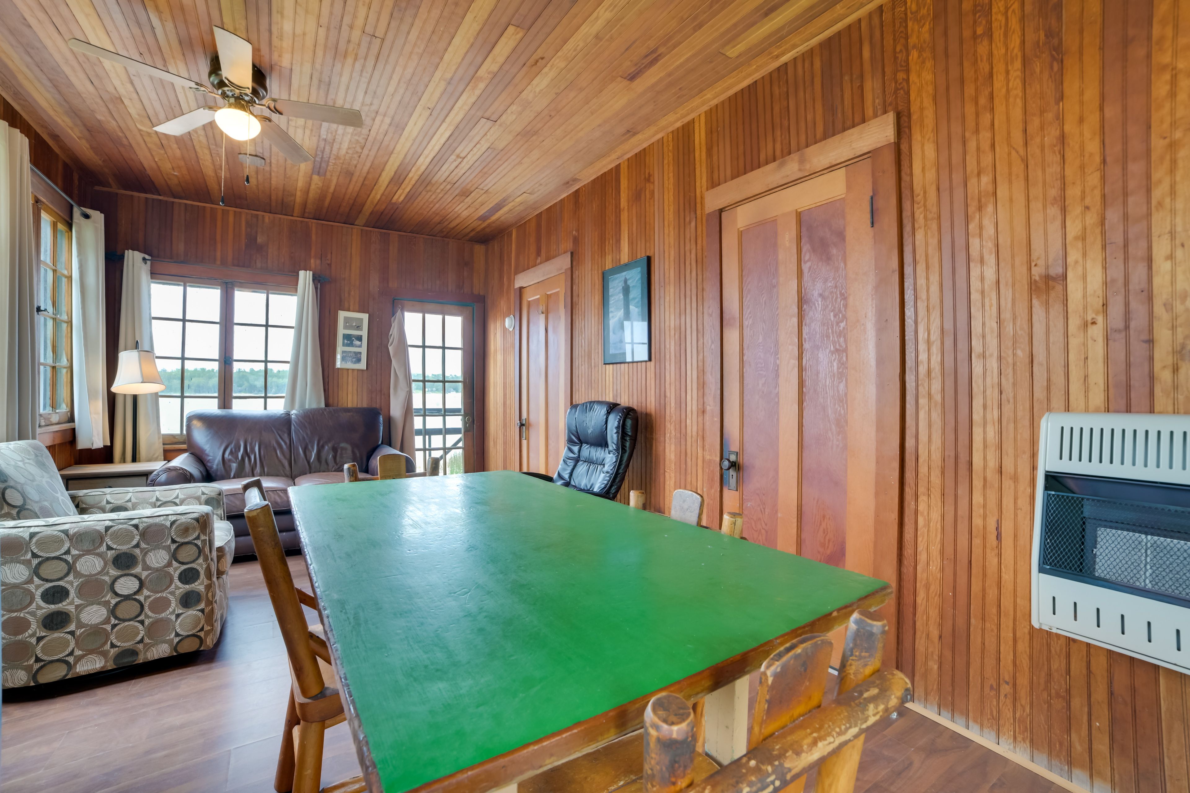 Dining Area | Dishware & Flatware