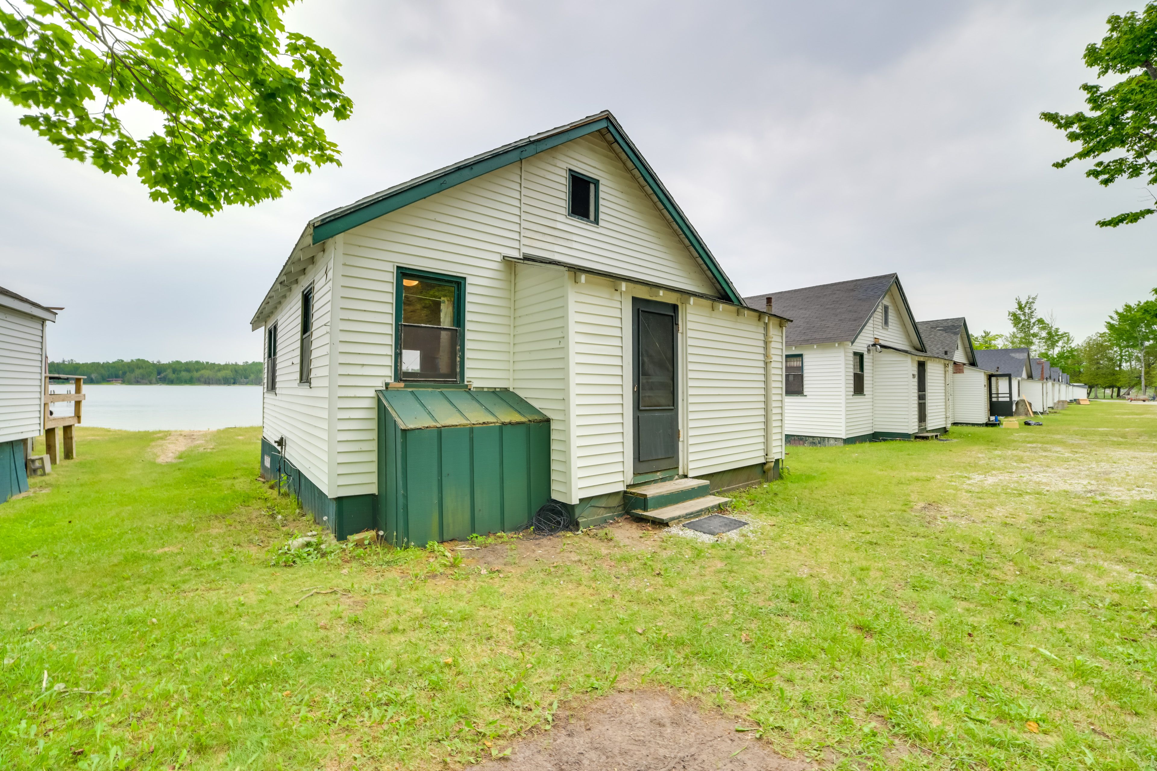 Parking | Driveway (2 Vehicles) | Boat Trailer Parking Allowed On-Site