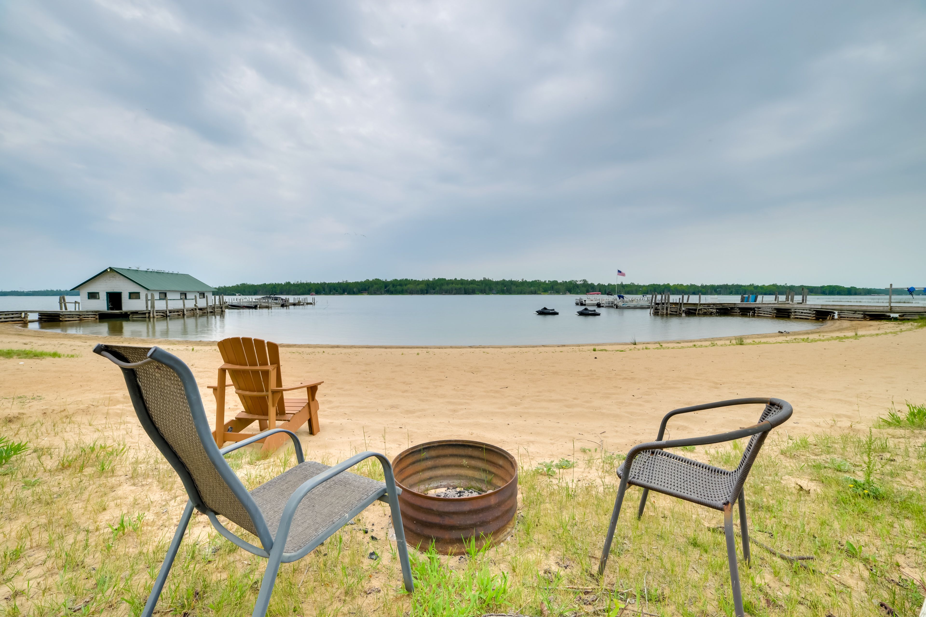 Cedarville Vacation Rental | 2BR | 1BA | 500 Sq Ft | 3 Steps to Enter
