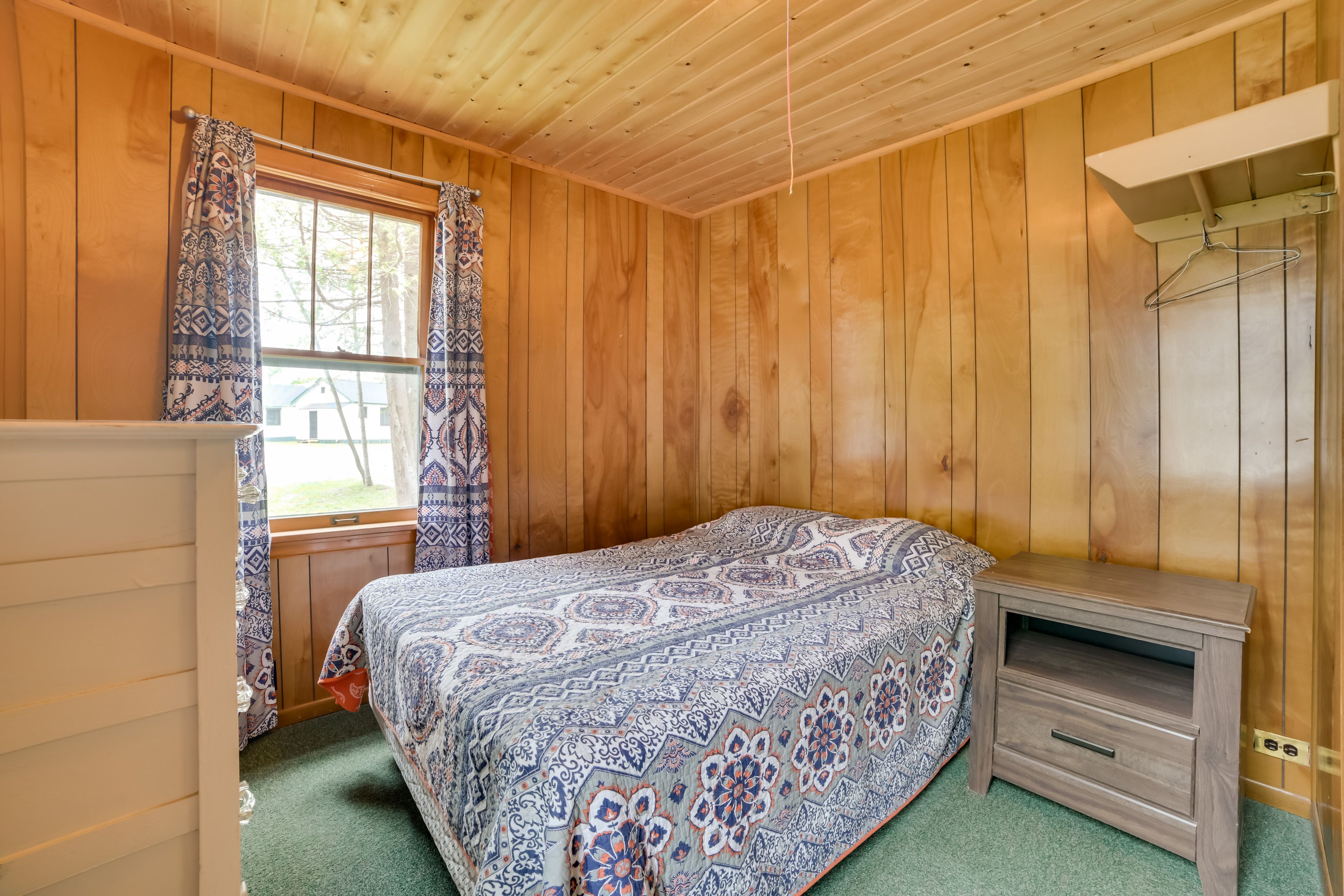 Bedroom 2 | Full Bed
