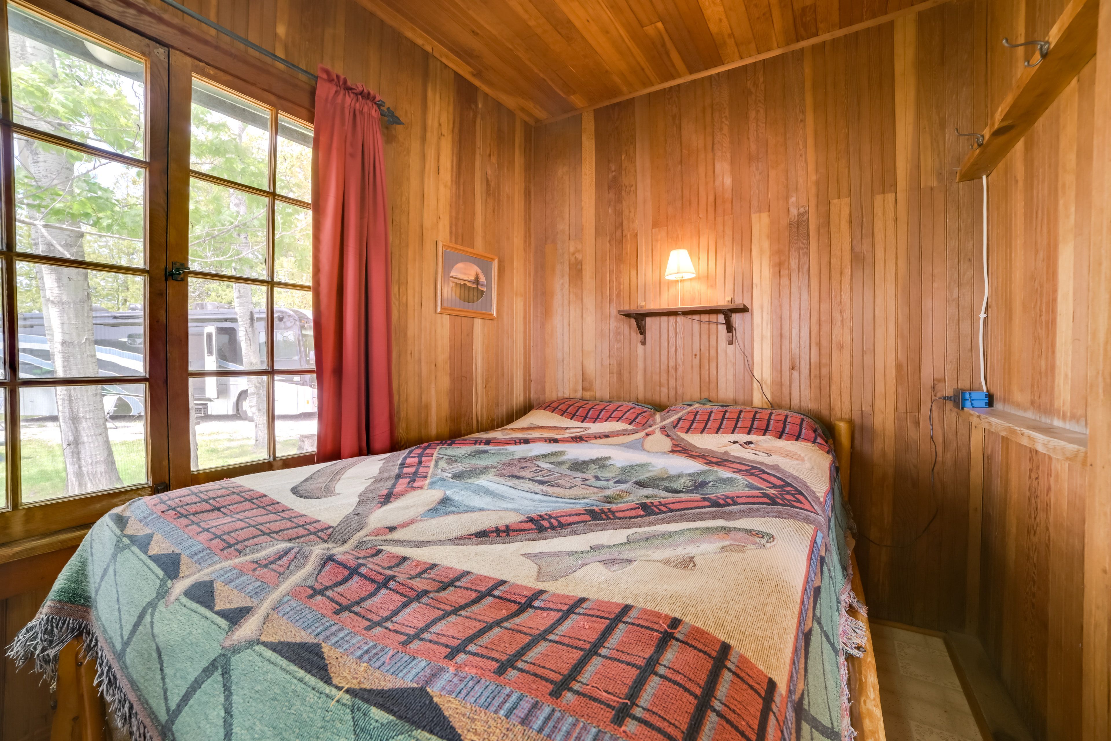 Bedroom 1 | Full Bed
