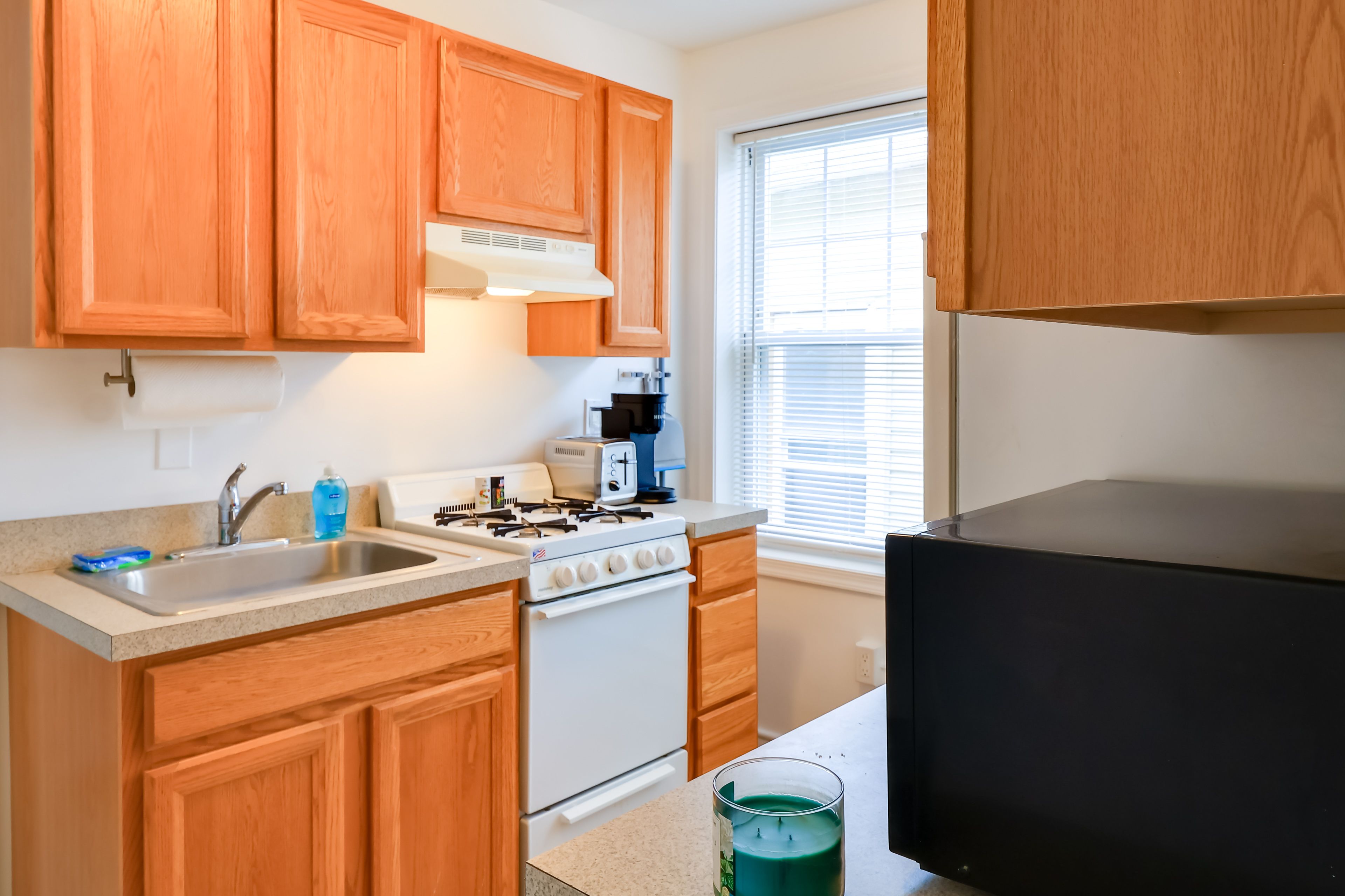 Kitchen | Refrigerator | Microwave