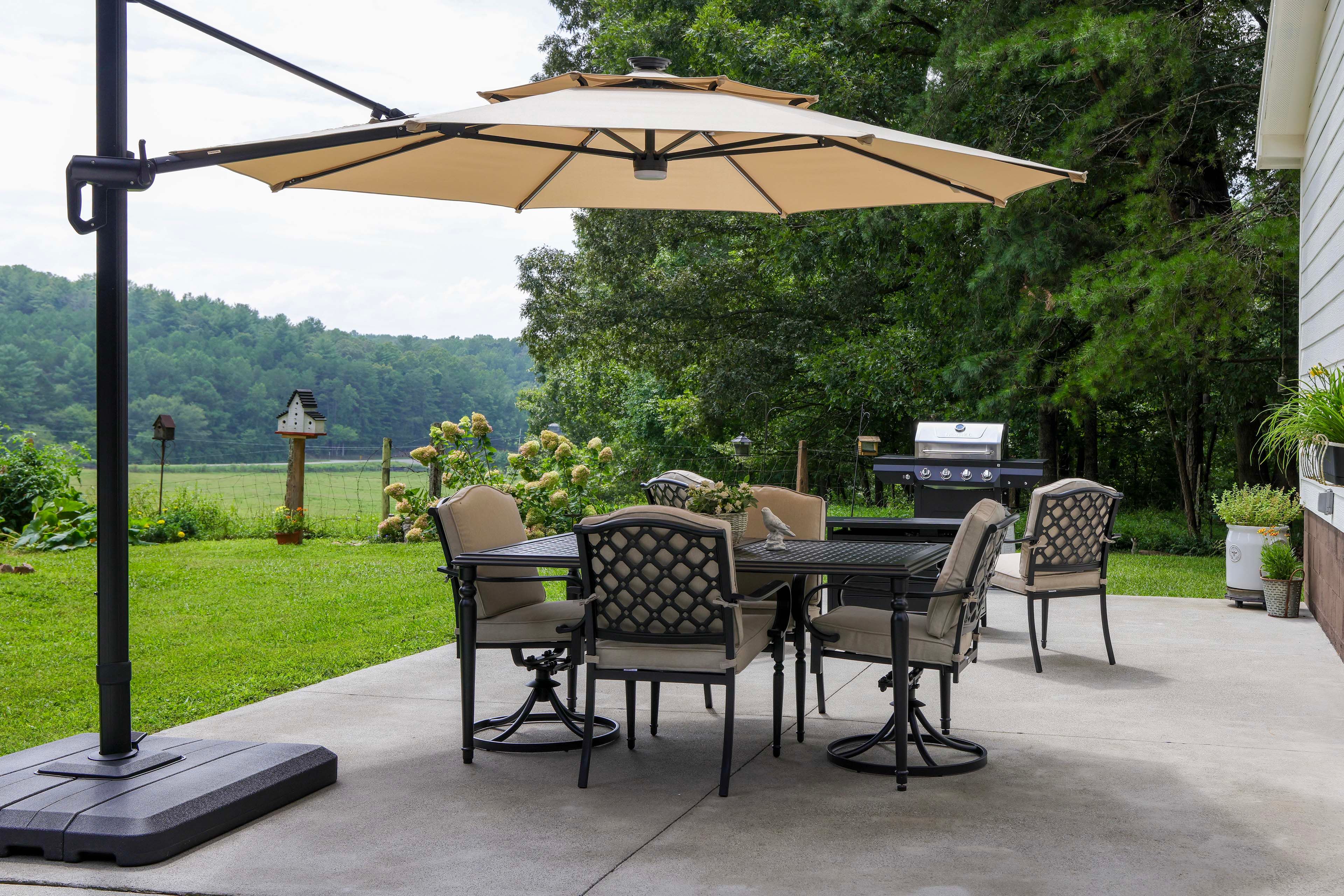 Patio | Outdoor Dining Area | Gas Grill