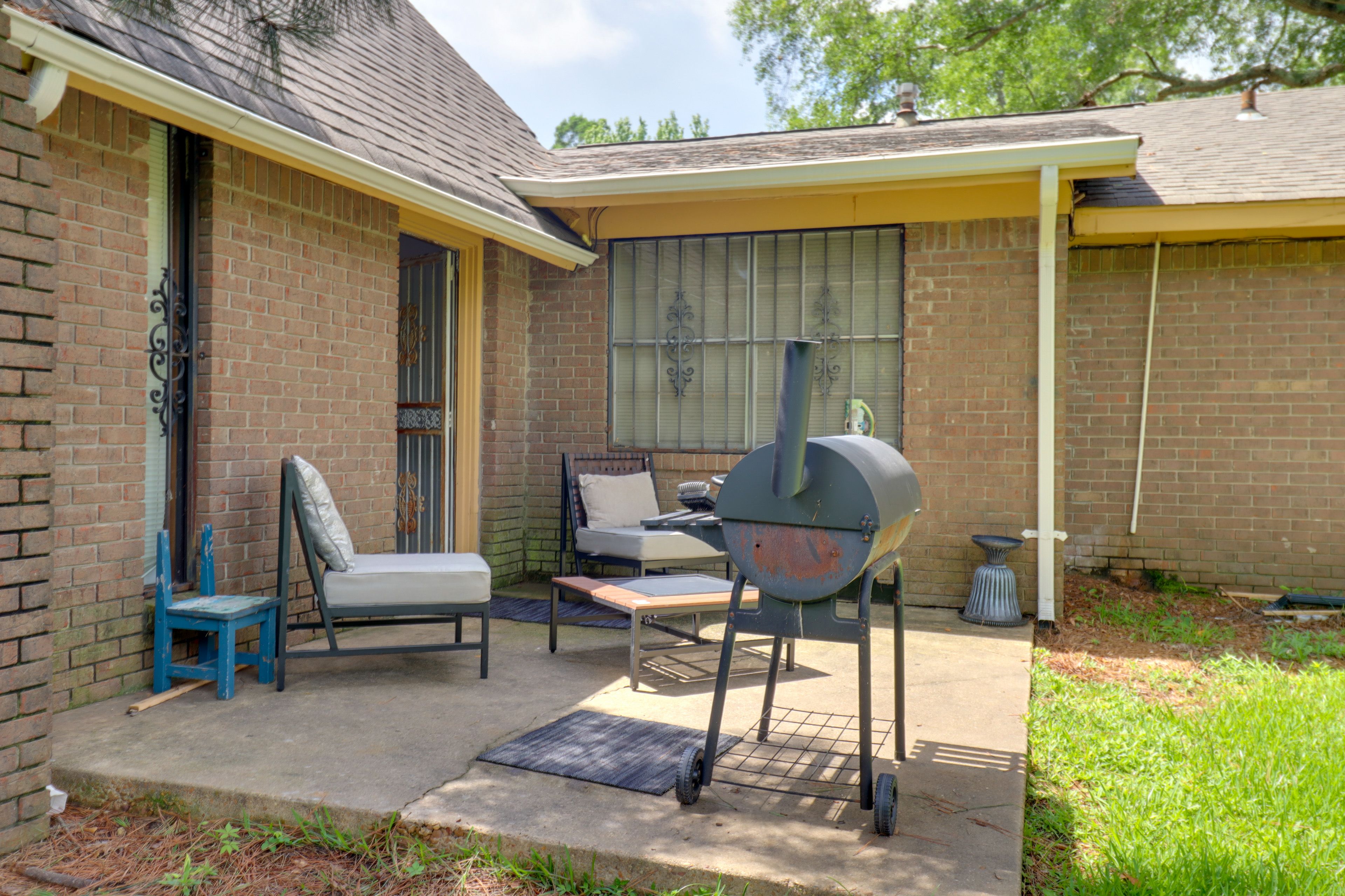 Patio | Charcoal Grill
