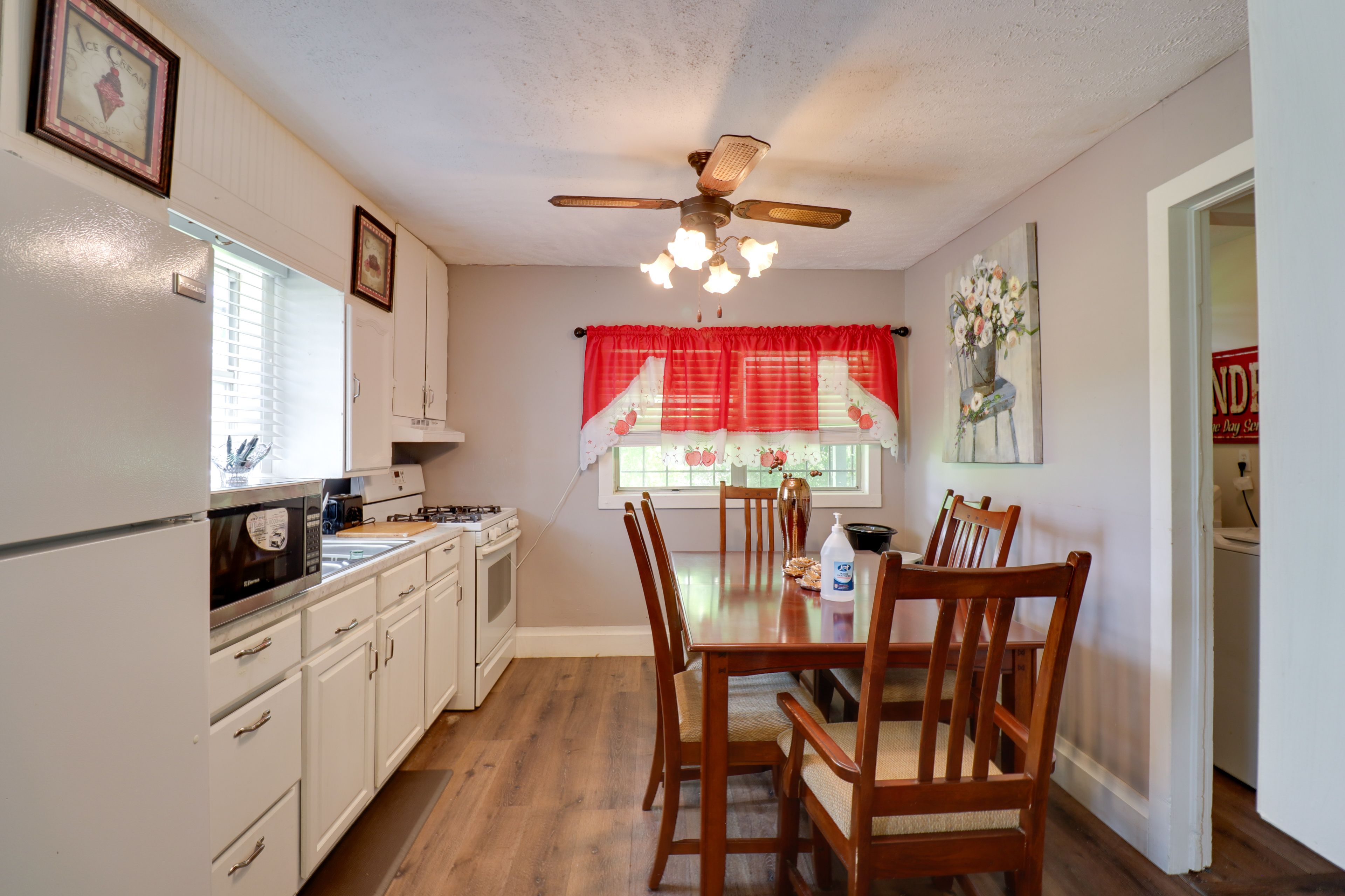 Kitchen | Drip Coffee Pot | Keurig | Toaster