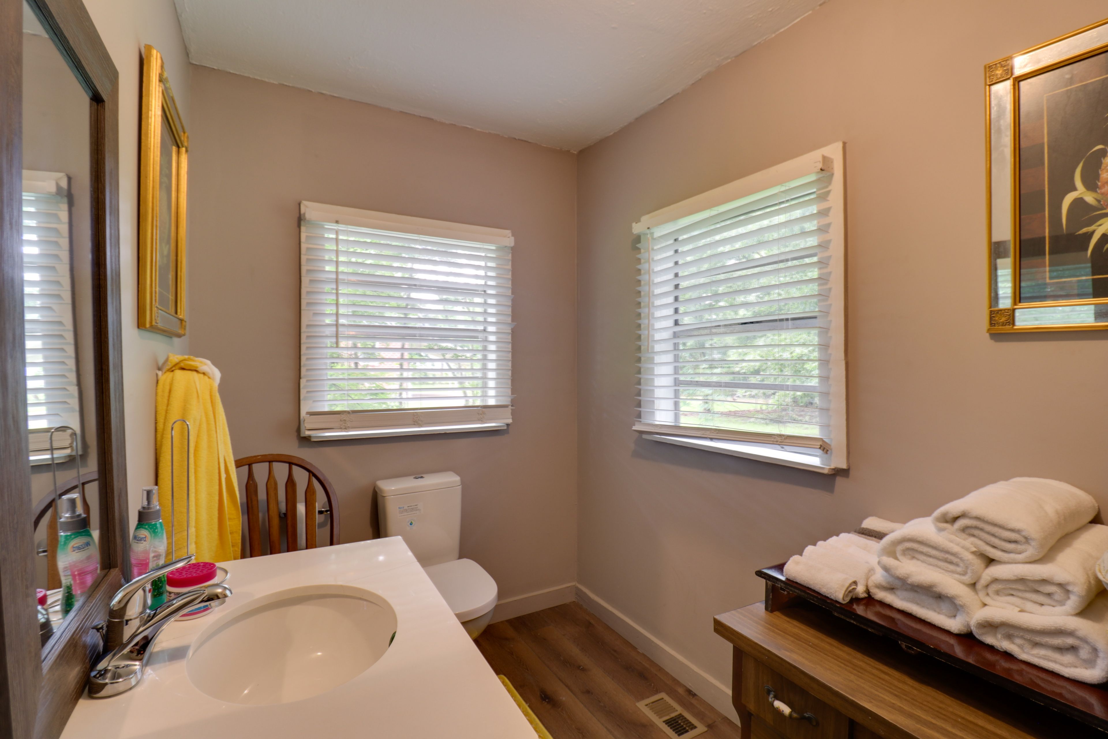 Full Bathroom