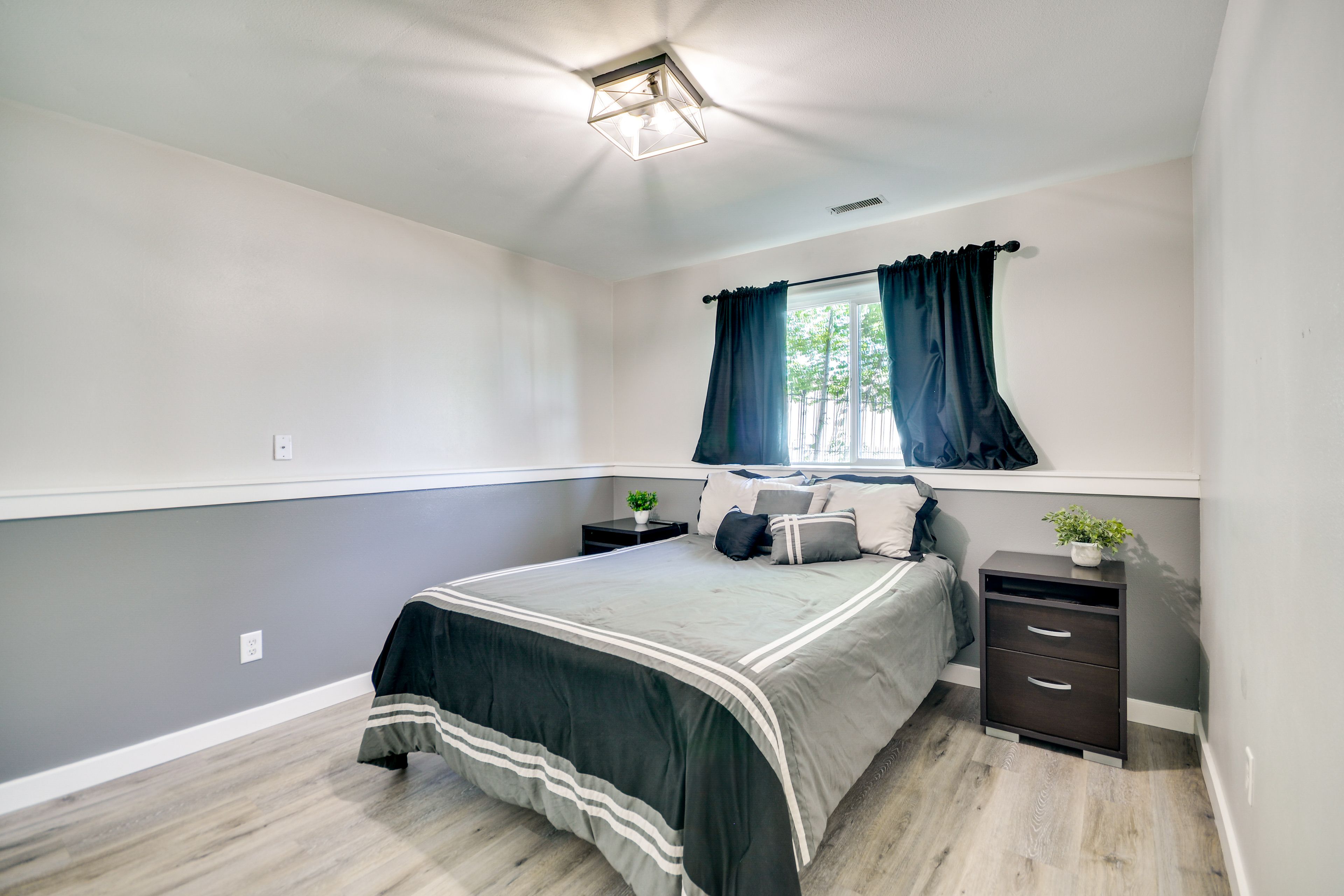 Bedroom 4 | Queen Bed | Level 0