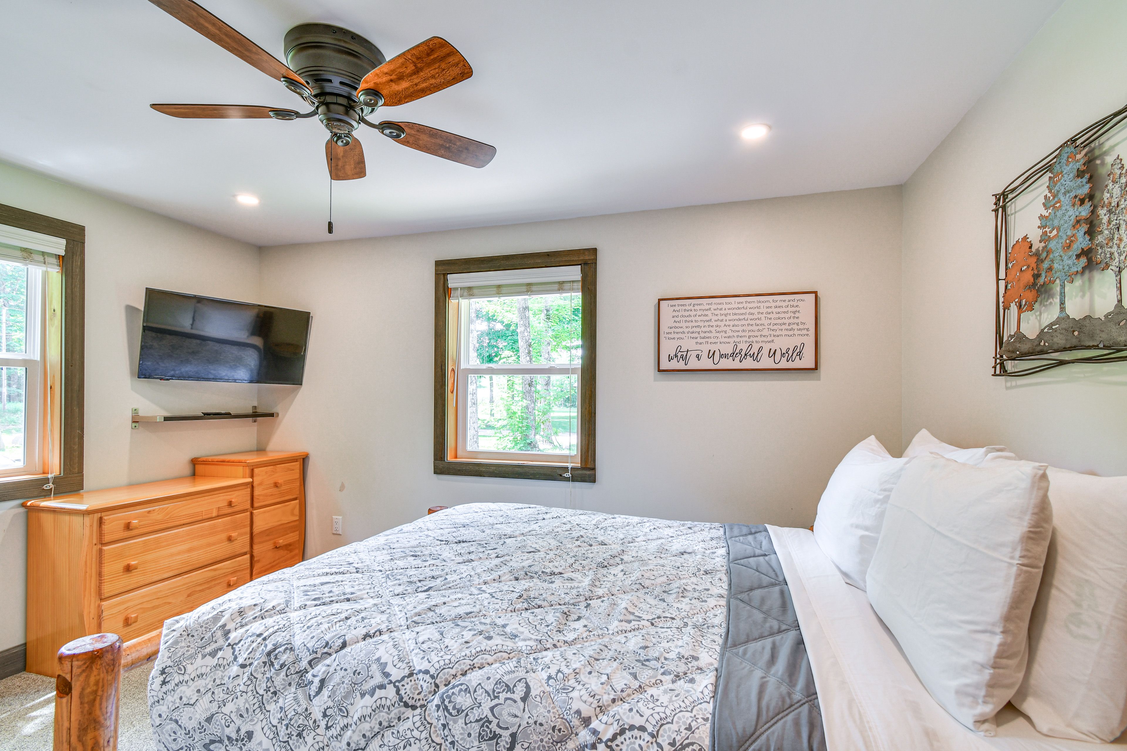 Bedroom 1 | Queen Bed | Linens Provided