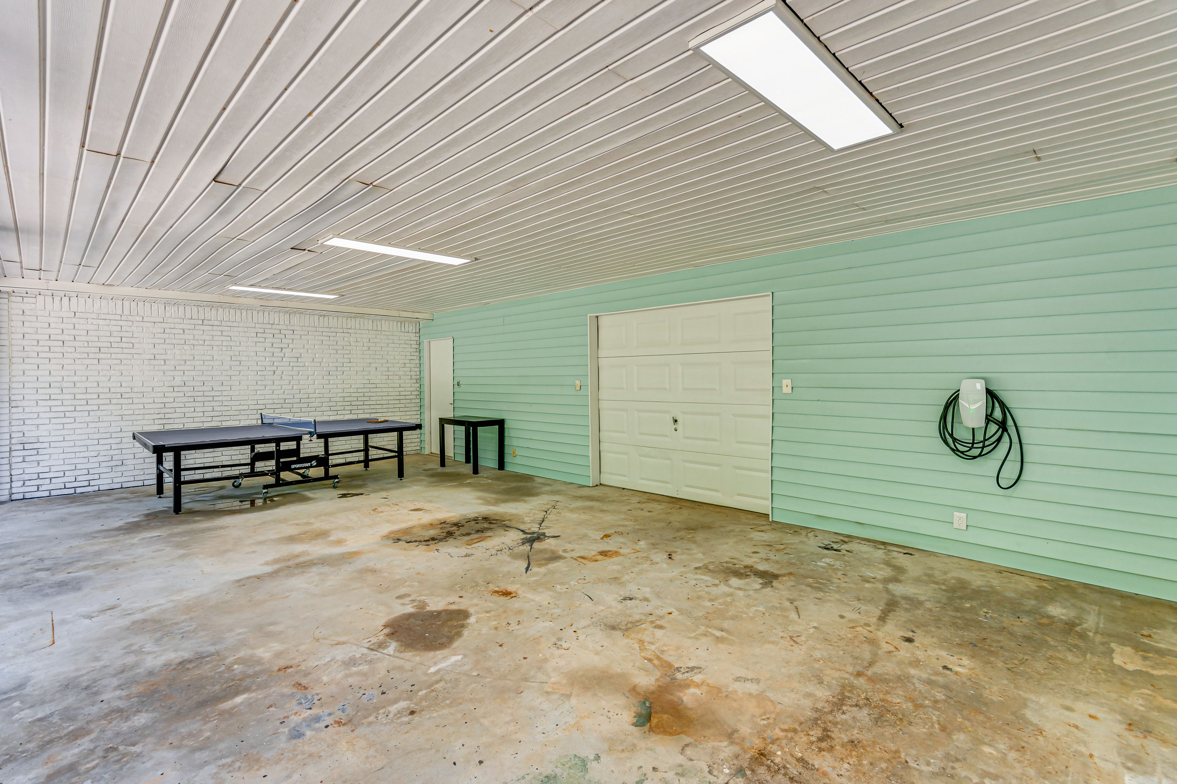 Garage | Ping-Pong Table | EV Charger