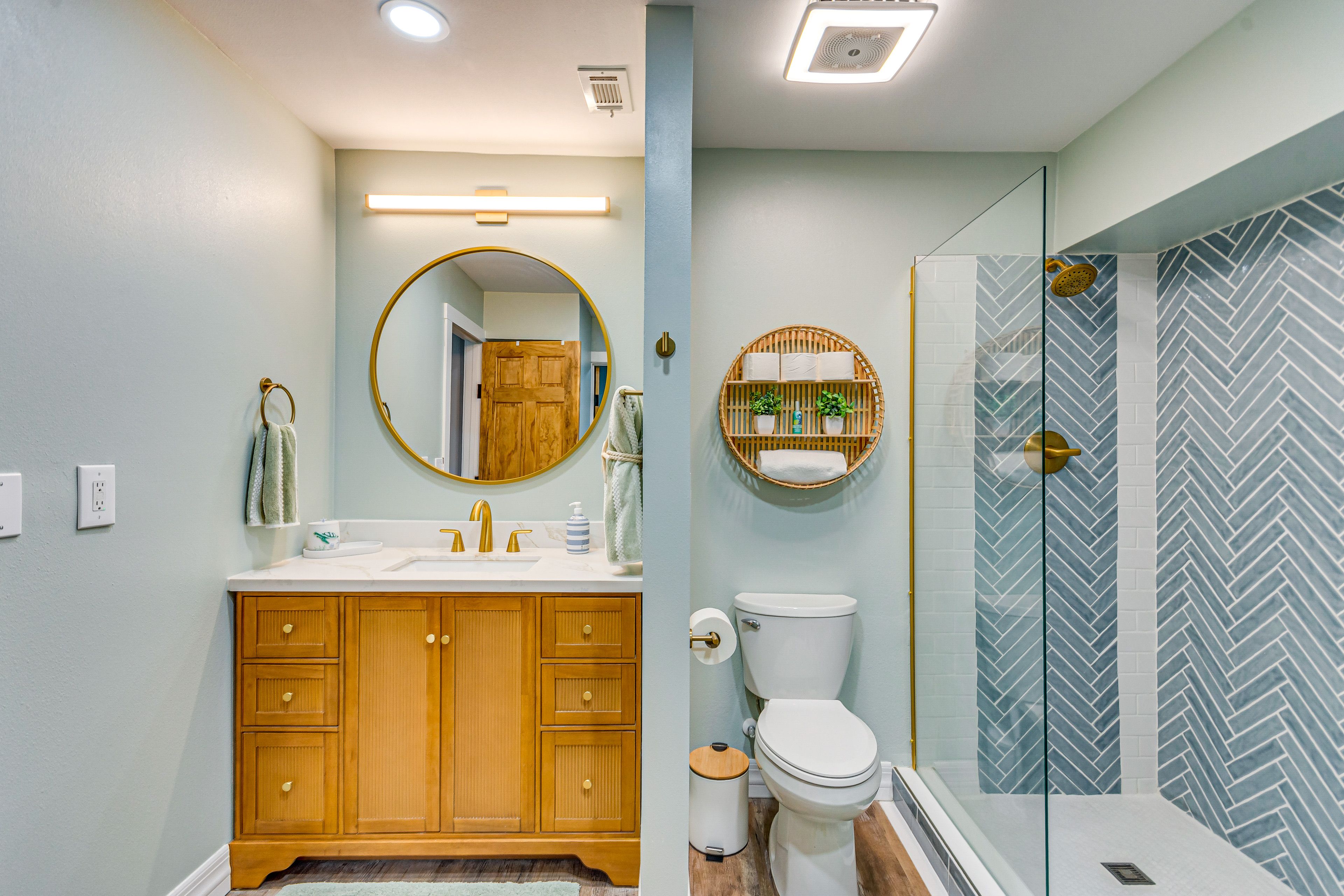 Full Bathroom | Lower Level