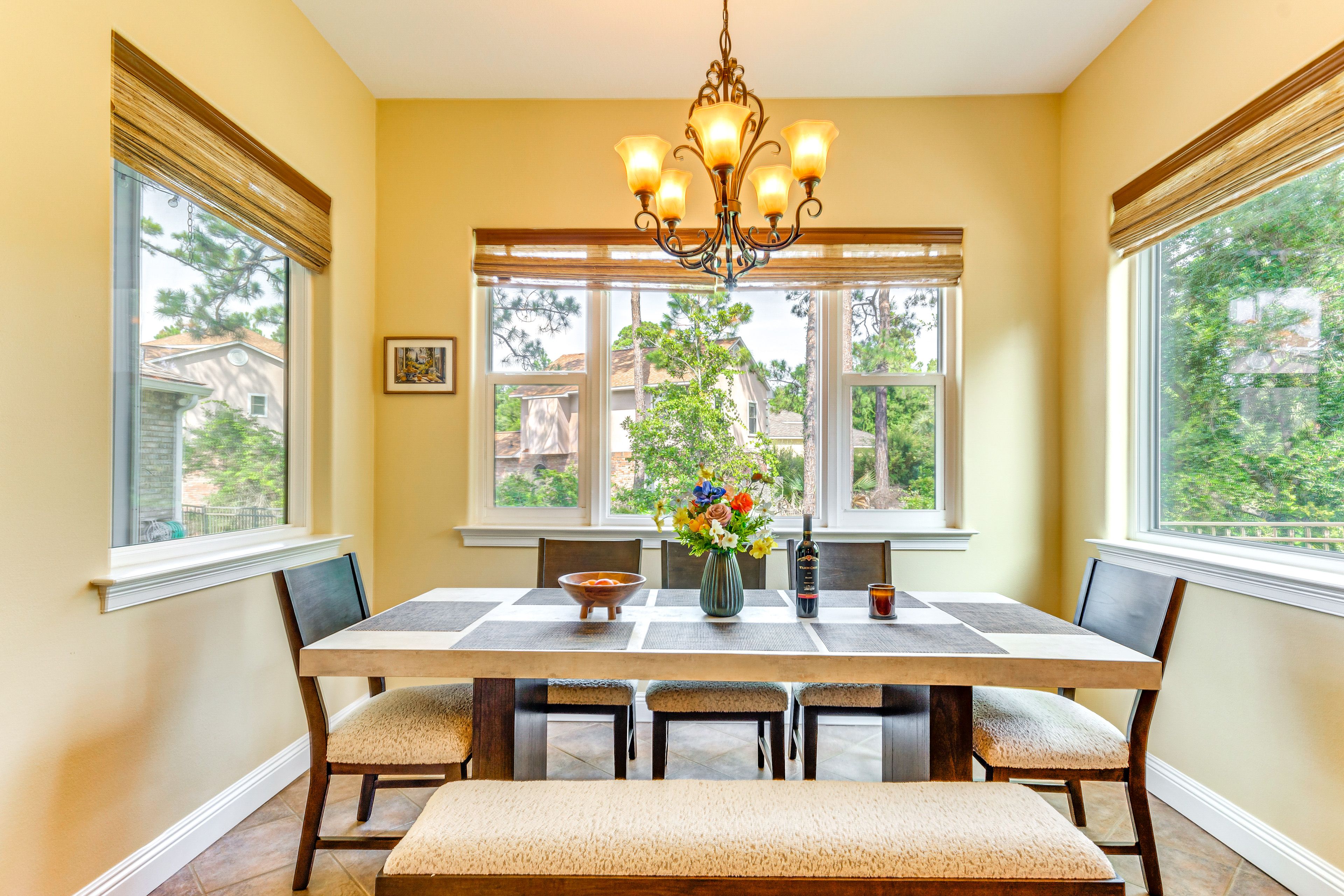 Dining Area | 1st Floor