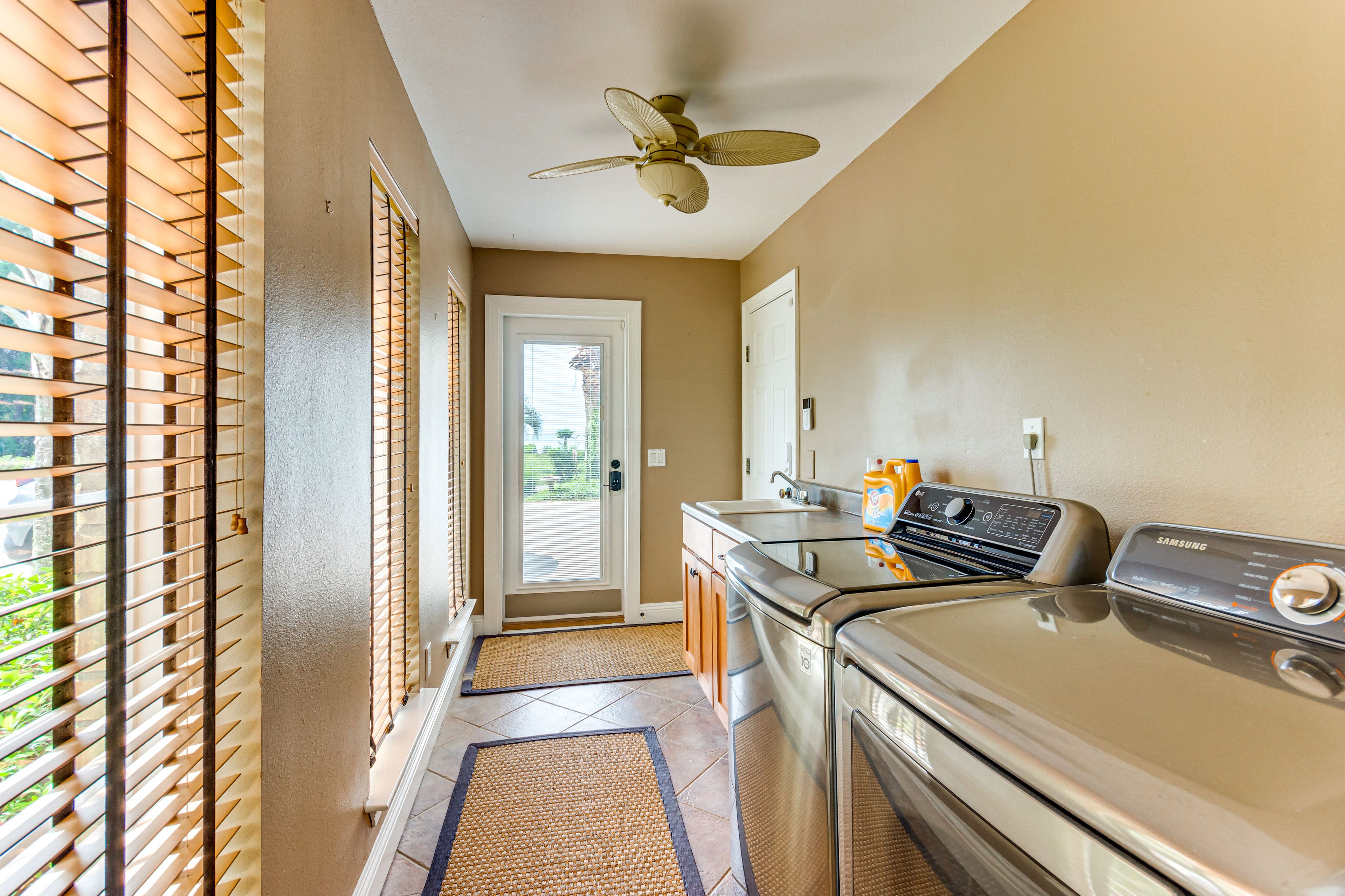 Washer & Dryer | 1st Floor