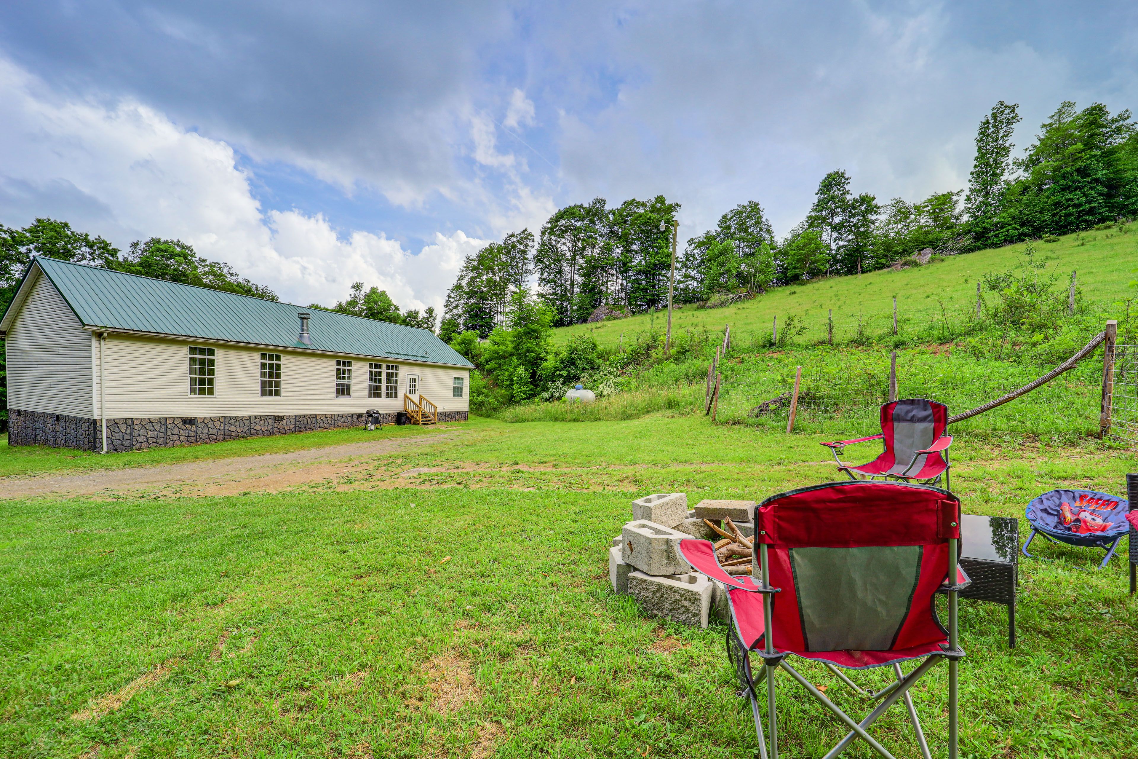 Todd Vacation Rental | 3BR | 2BA | 2,000 Sq Ft | 6 Steps to Enter