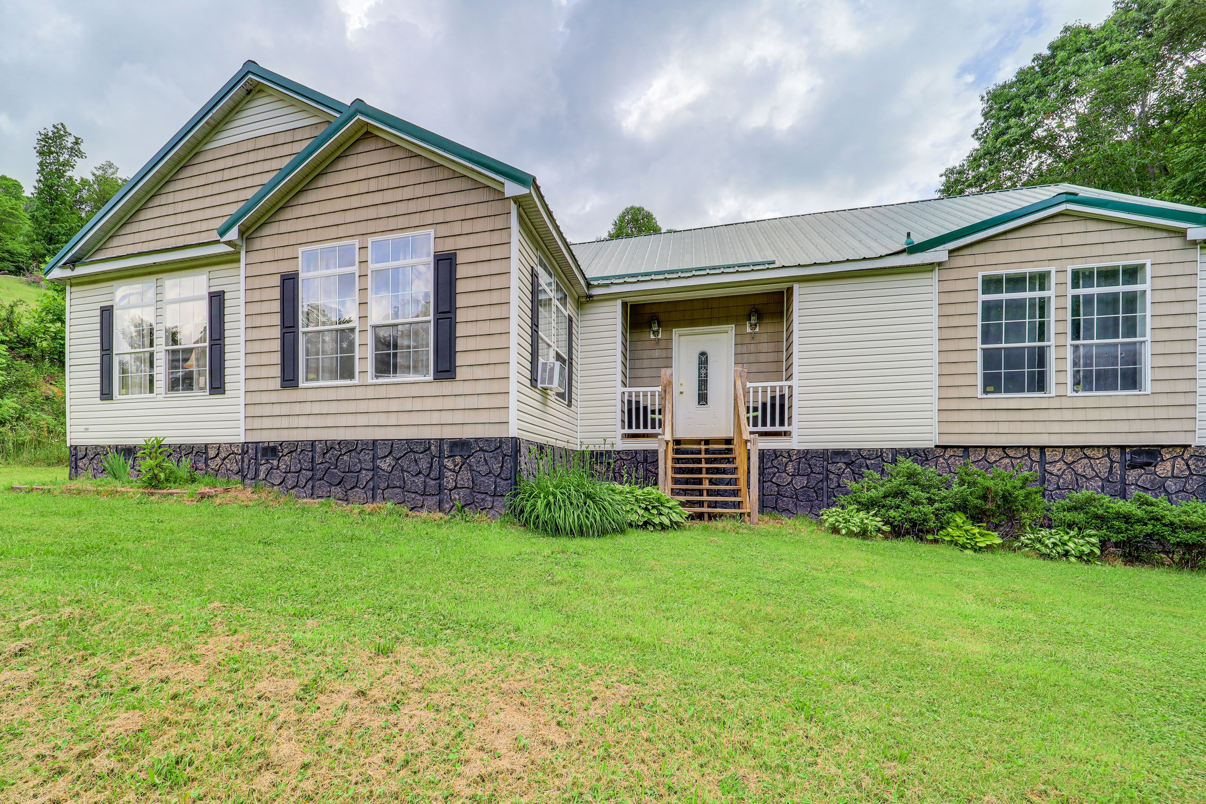 Property Exterior | Single-Story Home