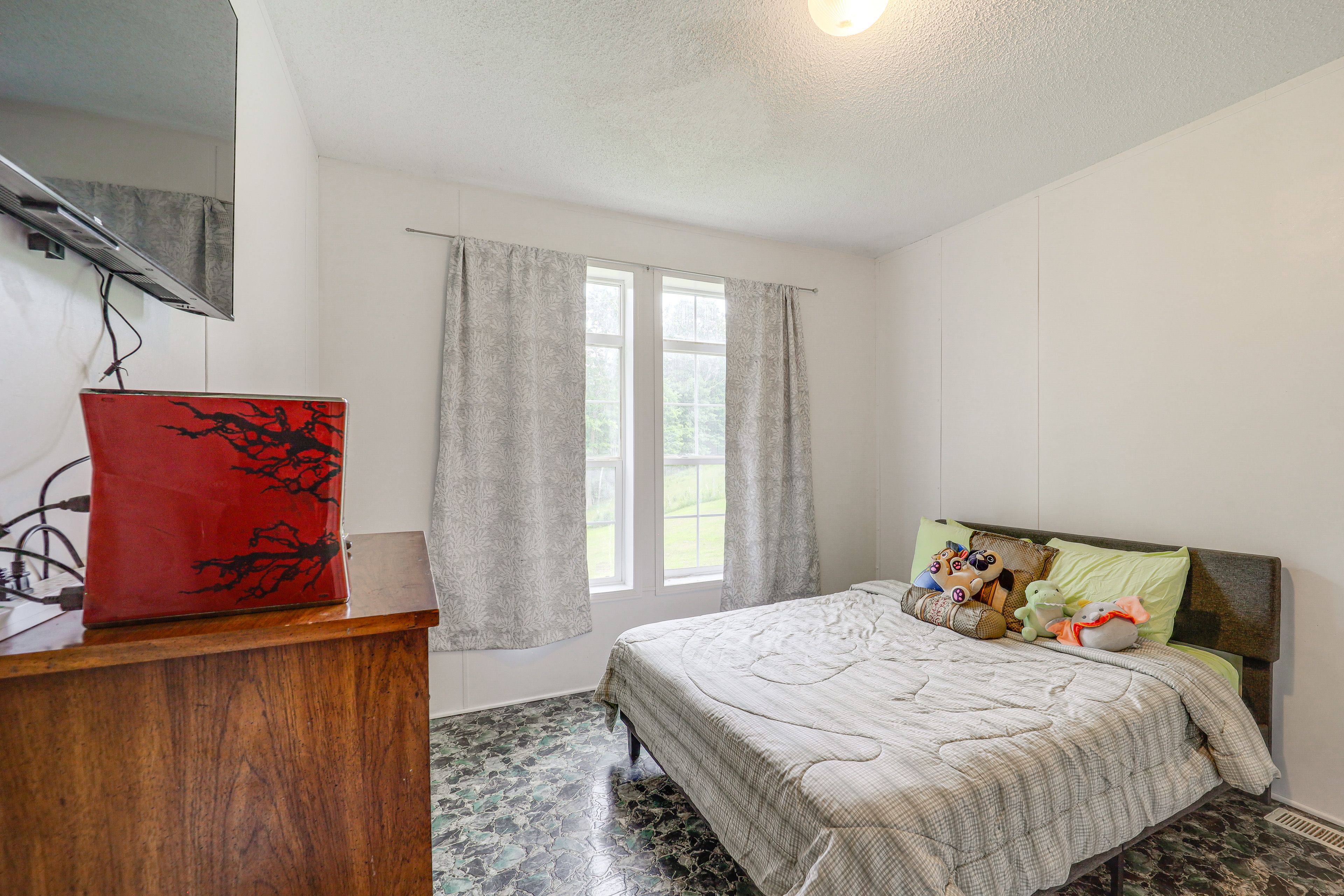 Bedroom 2 | Queen Bed | Linens Provided