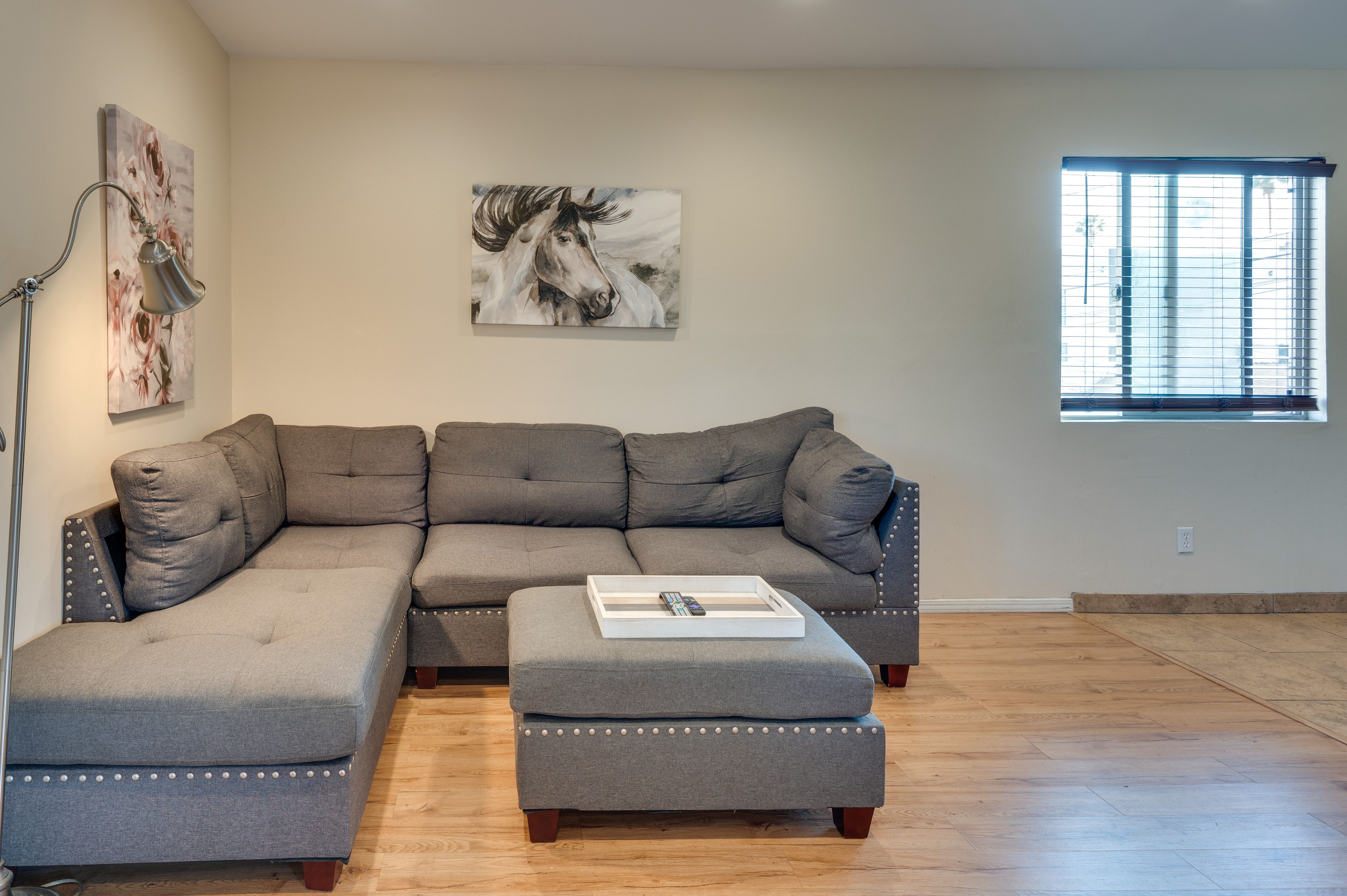 Living Room | Free WiFi | TV | Central A/C