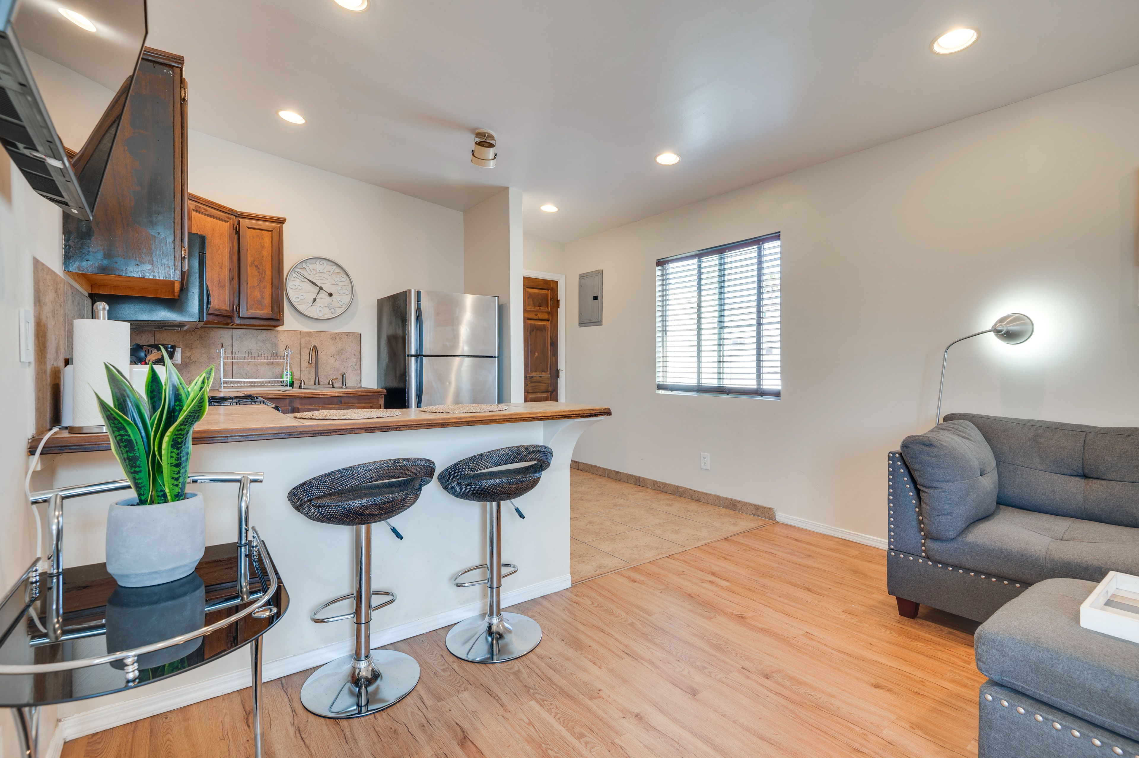 Living Room | Kitchen