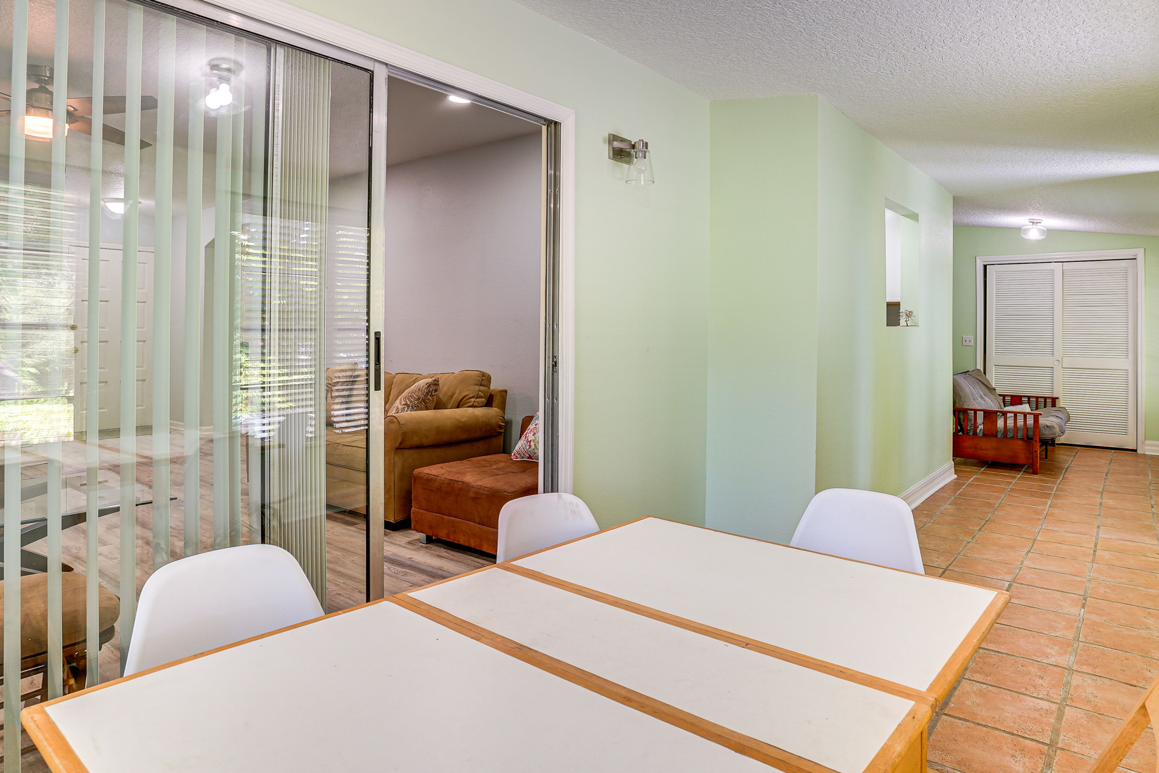 Sunroom | Full Futon