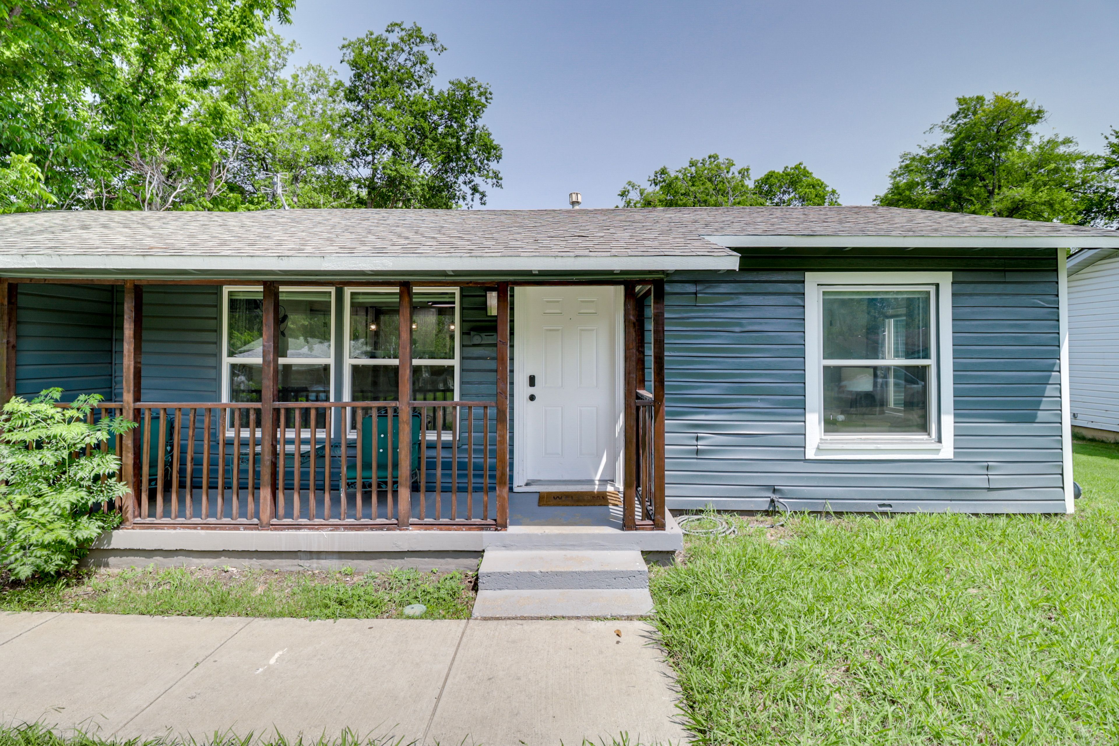 Property Exterior | Single-Story Home | Spacious Yard
