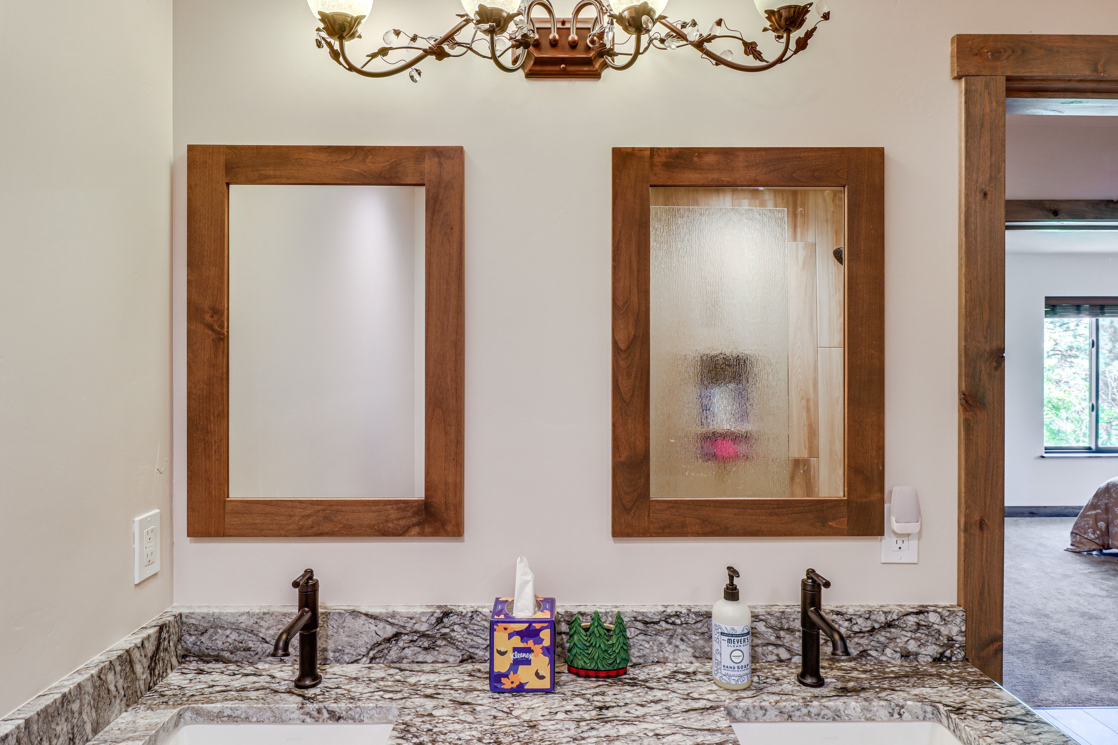 Bathroom | Shower