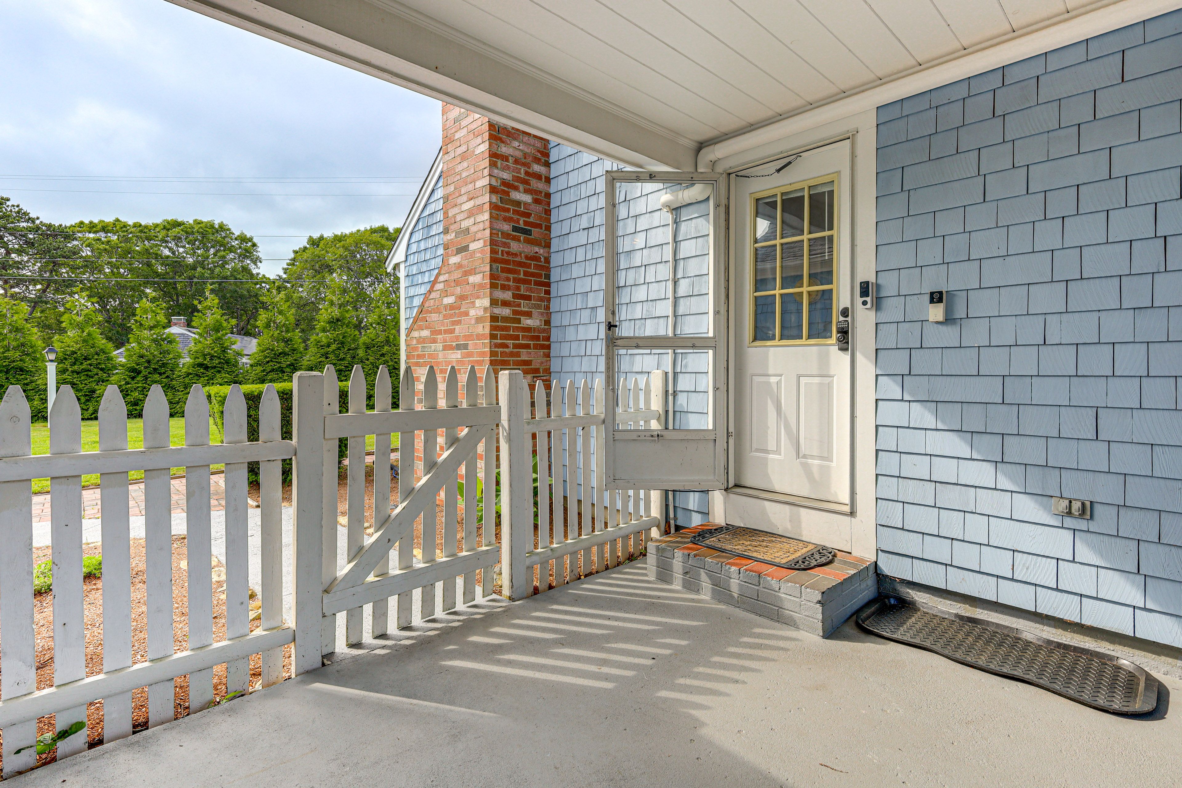 Home Exterior | Private Entrance