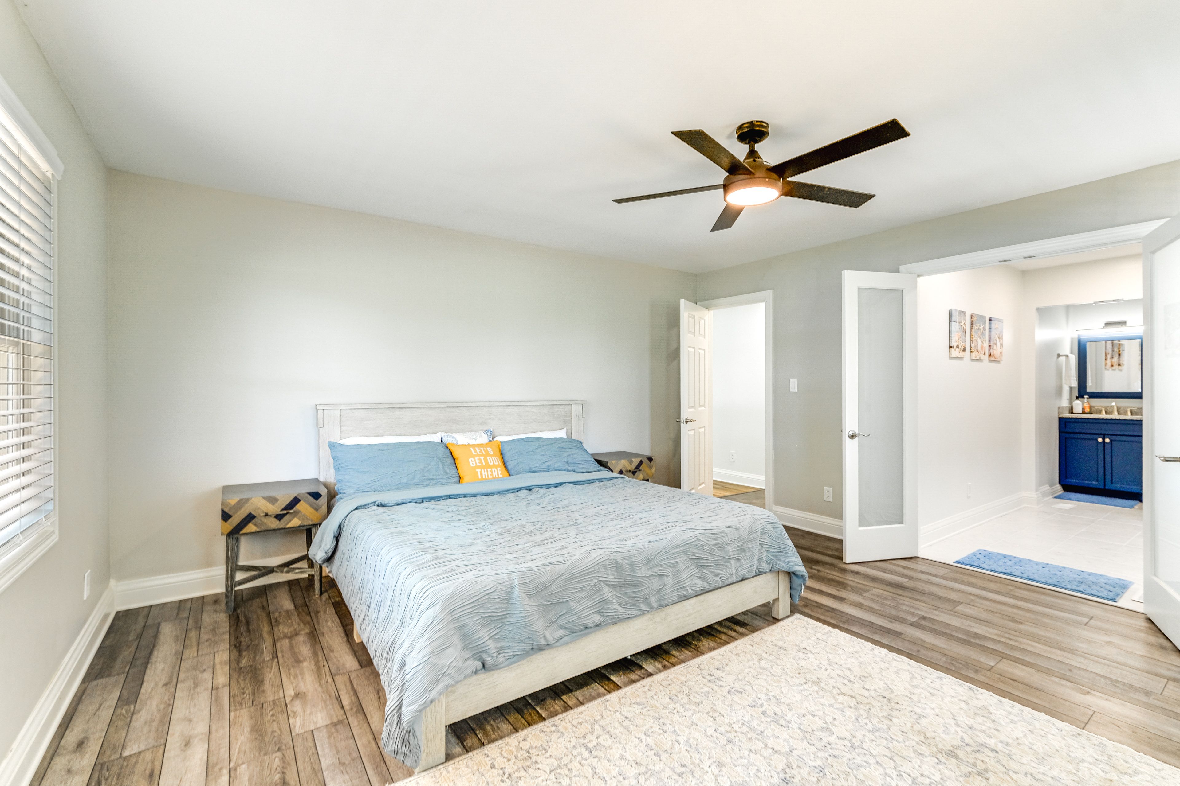 Bedroom 1 | King Bed