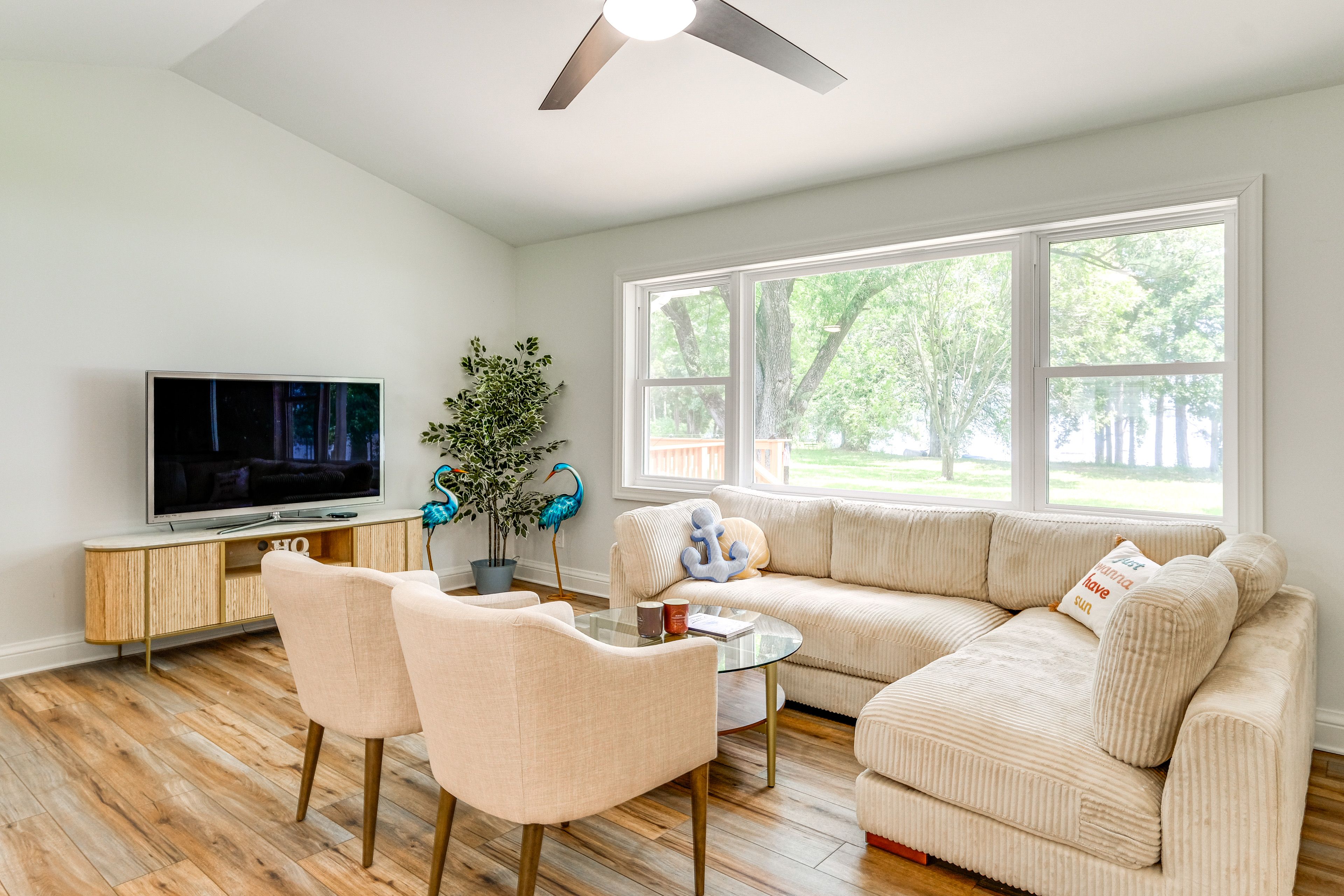 Living Area | TV | Books | Board Games