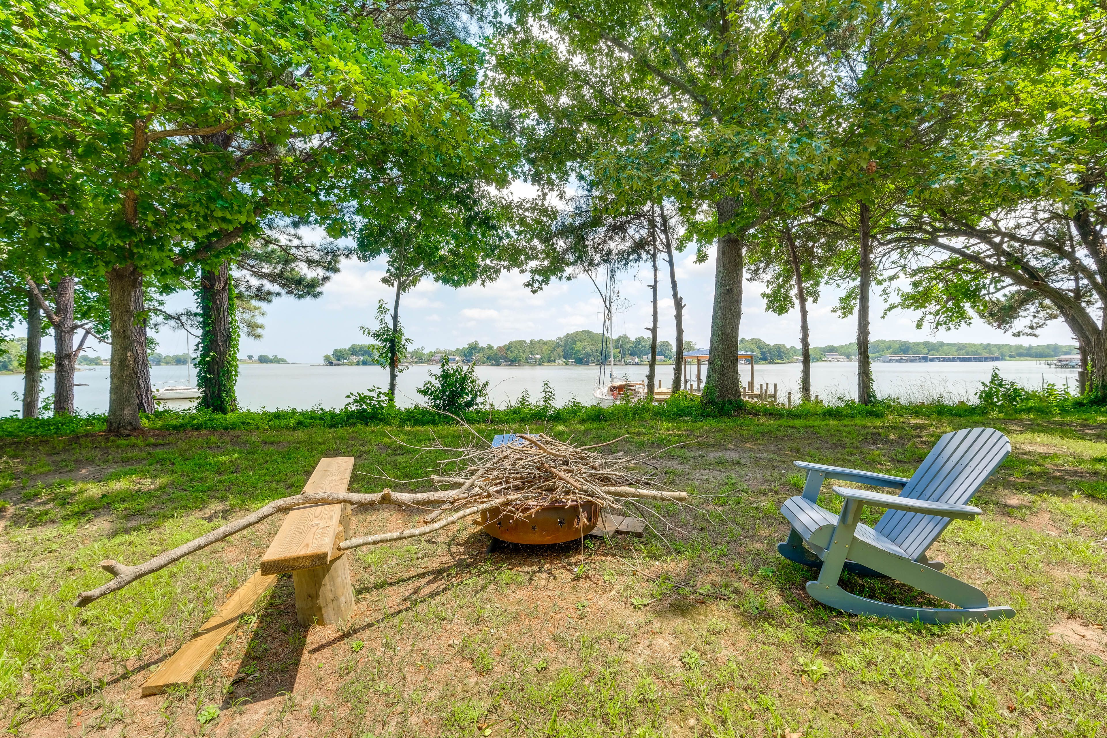 House Exterior | Fire Pit