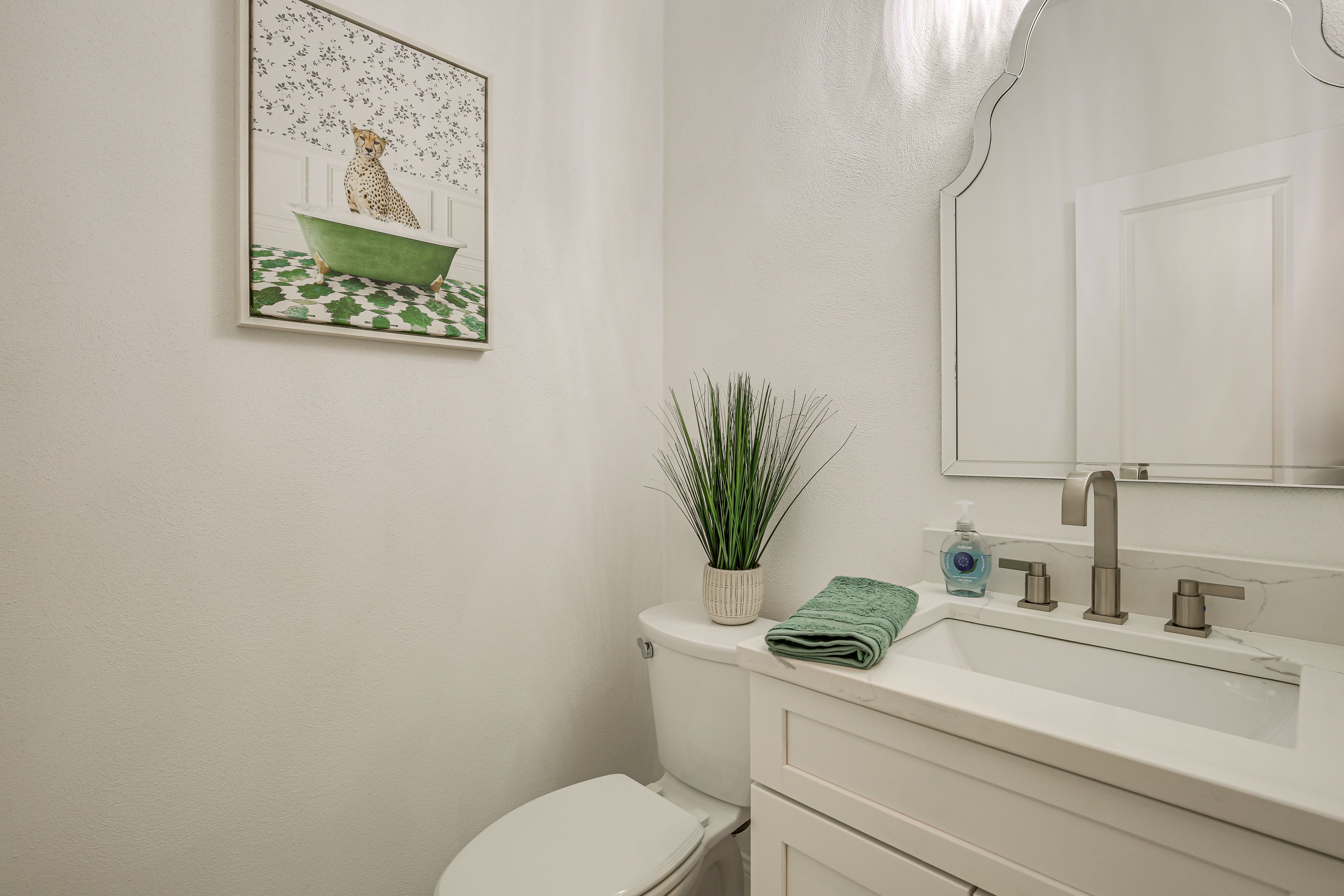 Half Bathroom | 2nd Floor
