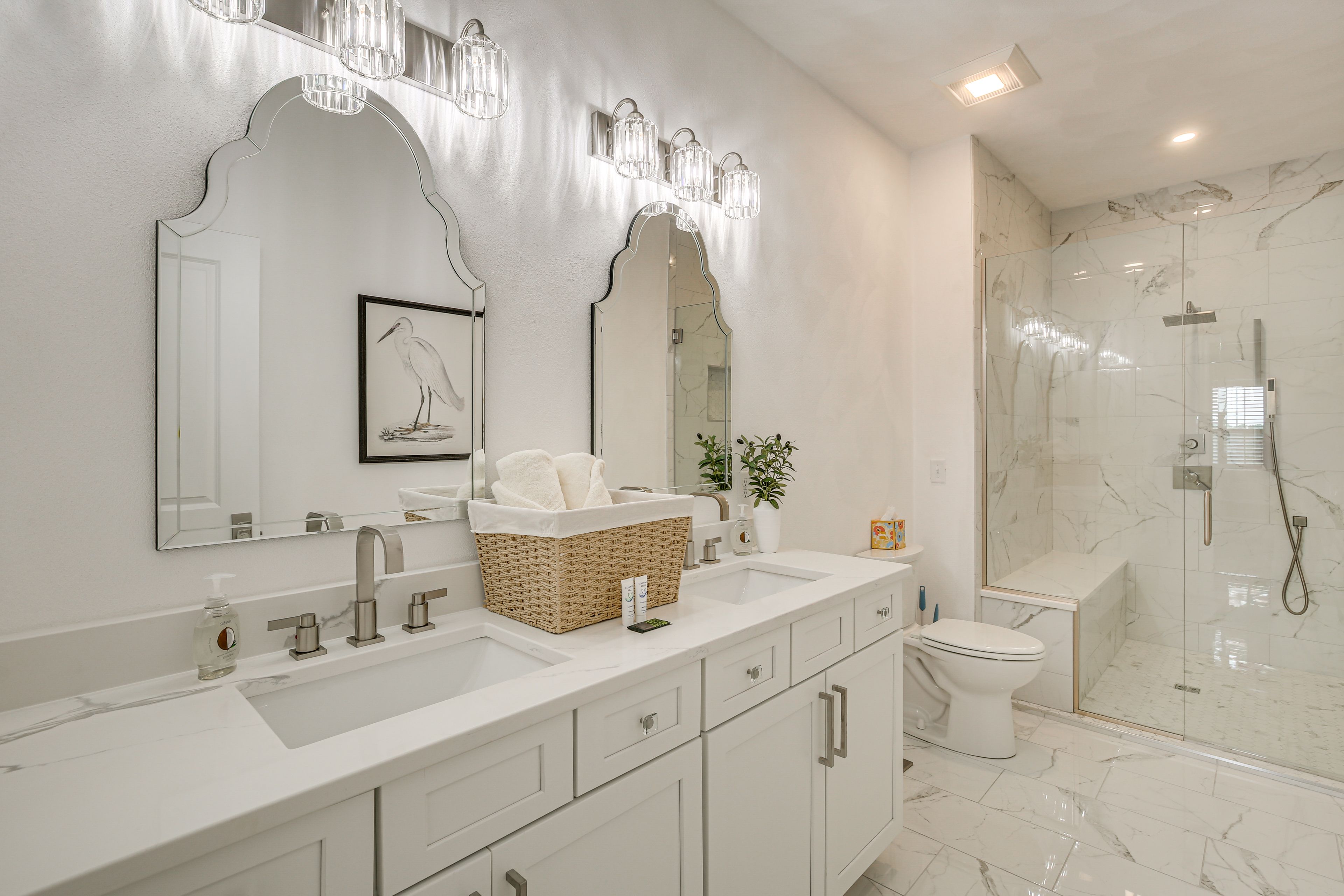 Full Bathroom | 2nd Floor