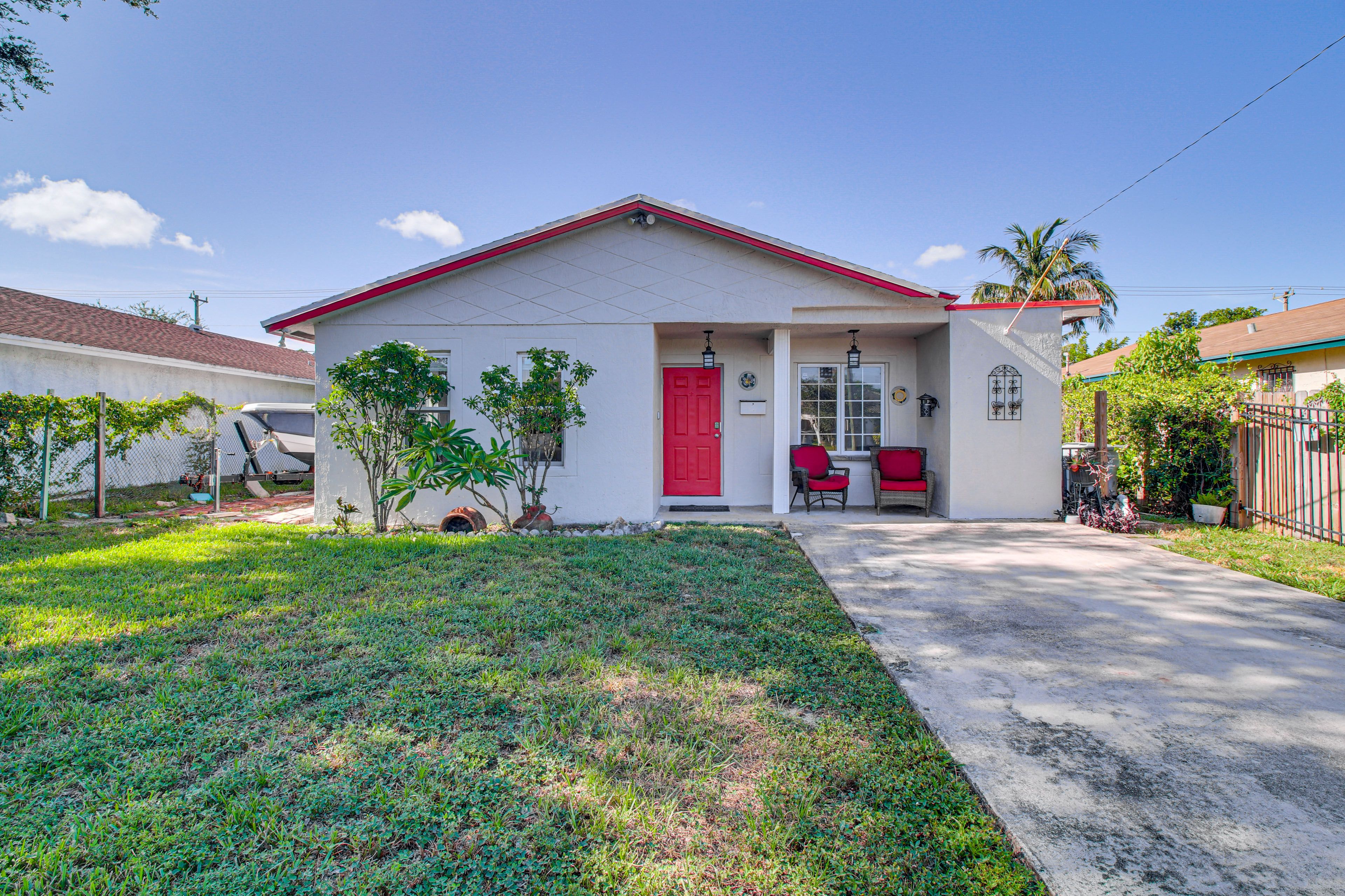 Property Exterior | Single-Story Home