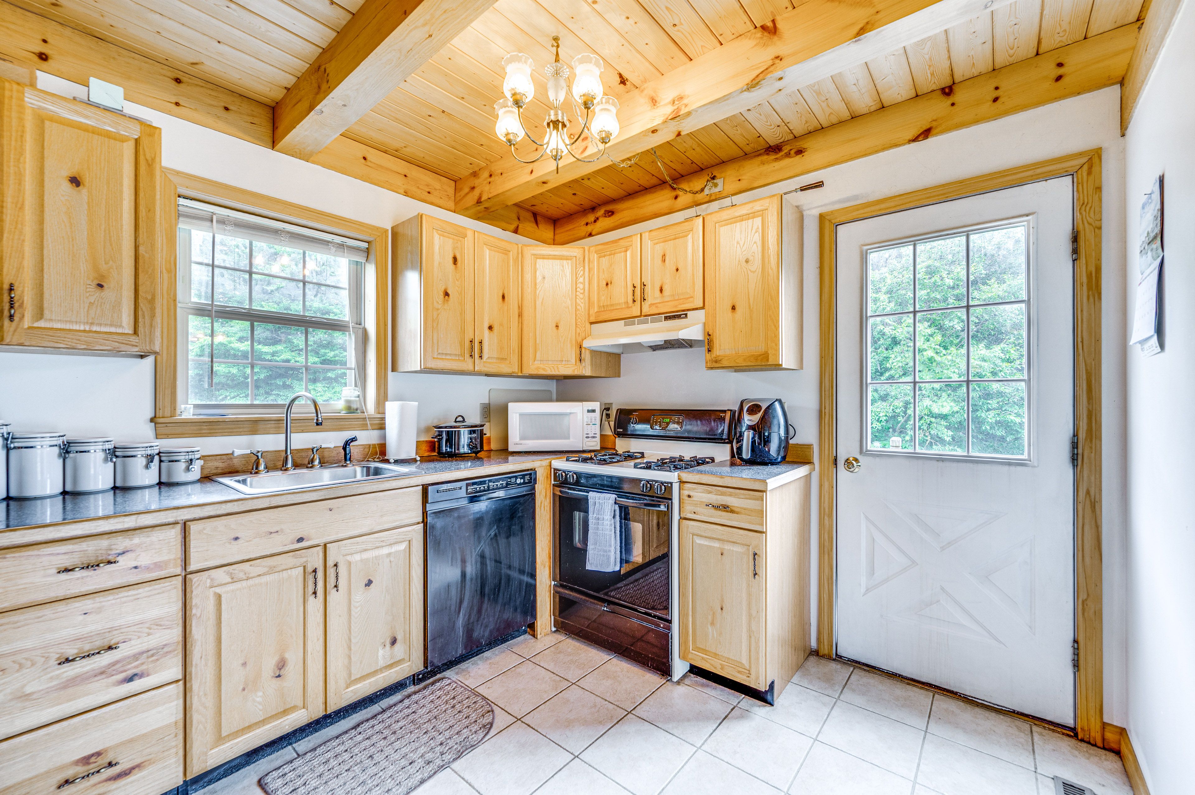 Kitchen | Cooking Basics | Complimentary Spices | 1st Floor