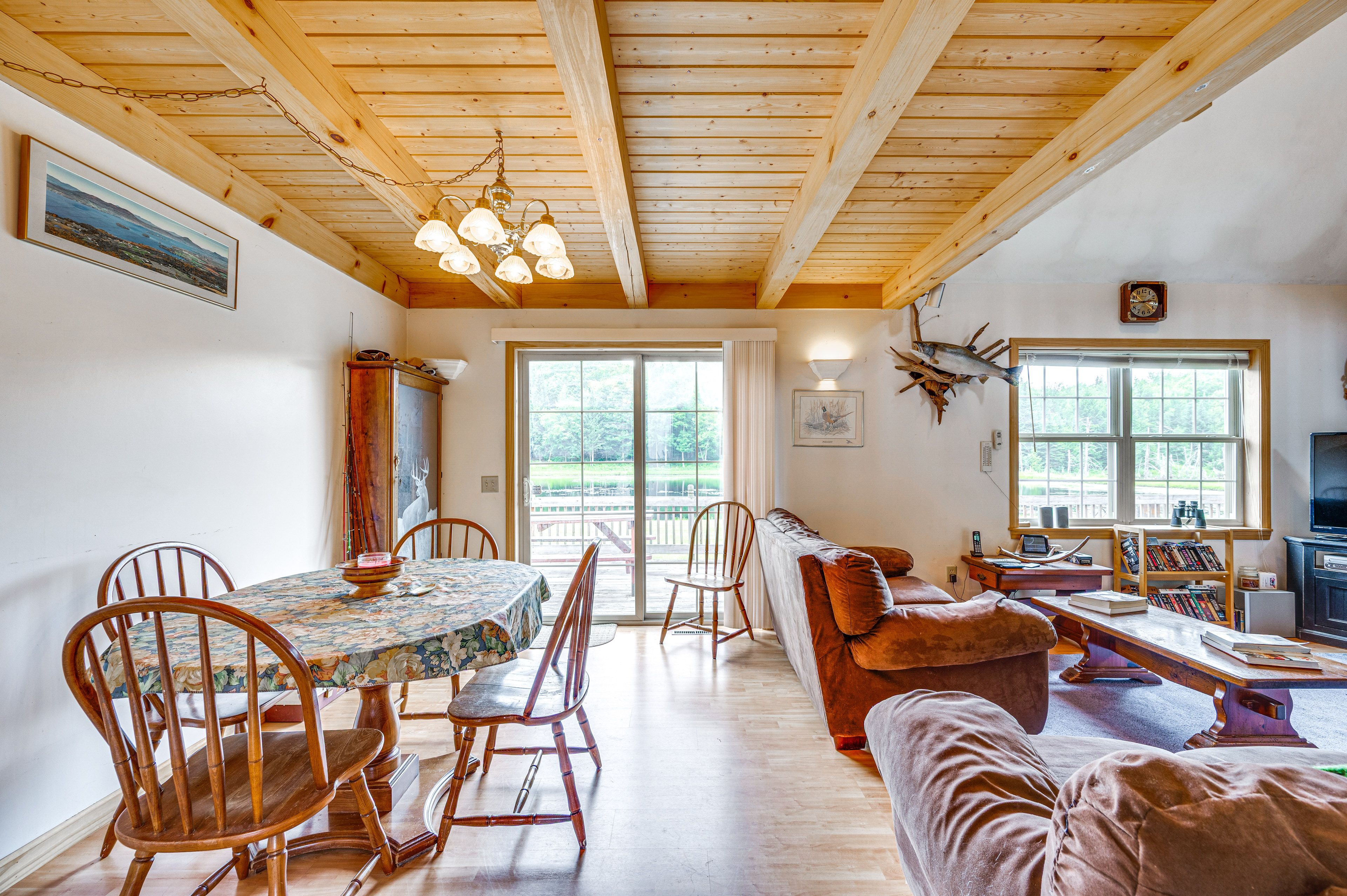 Dining Table | Dishware/Flatware | 1st Floor